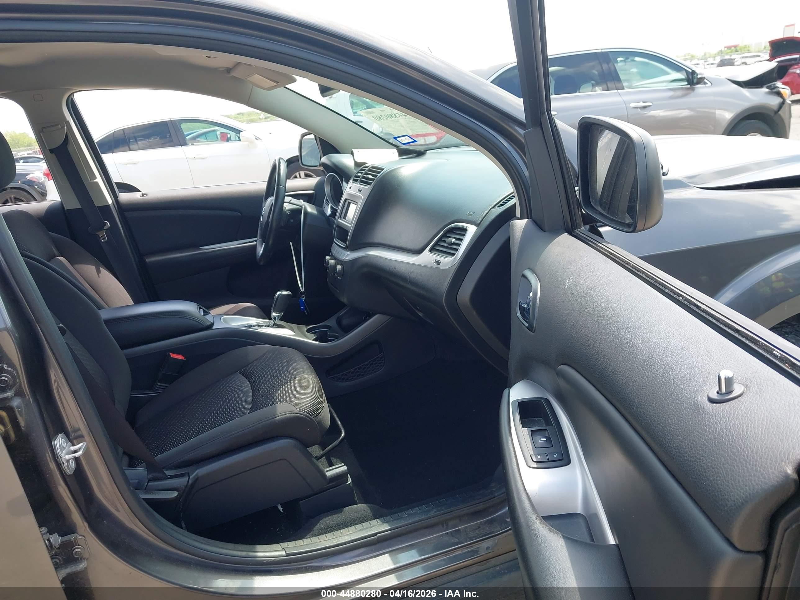 DODGE JOURNEY image 5