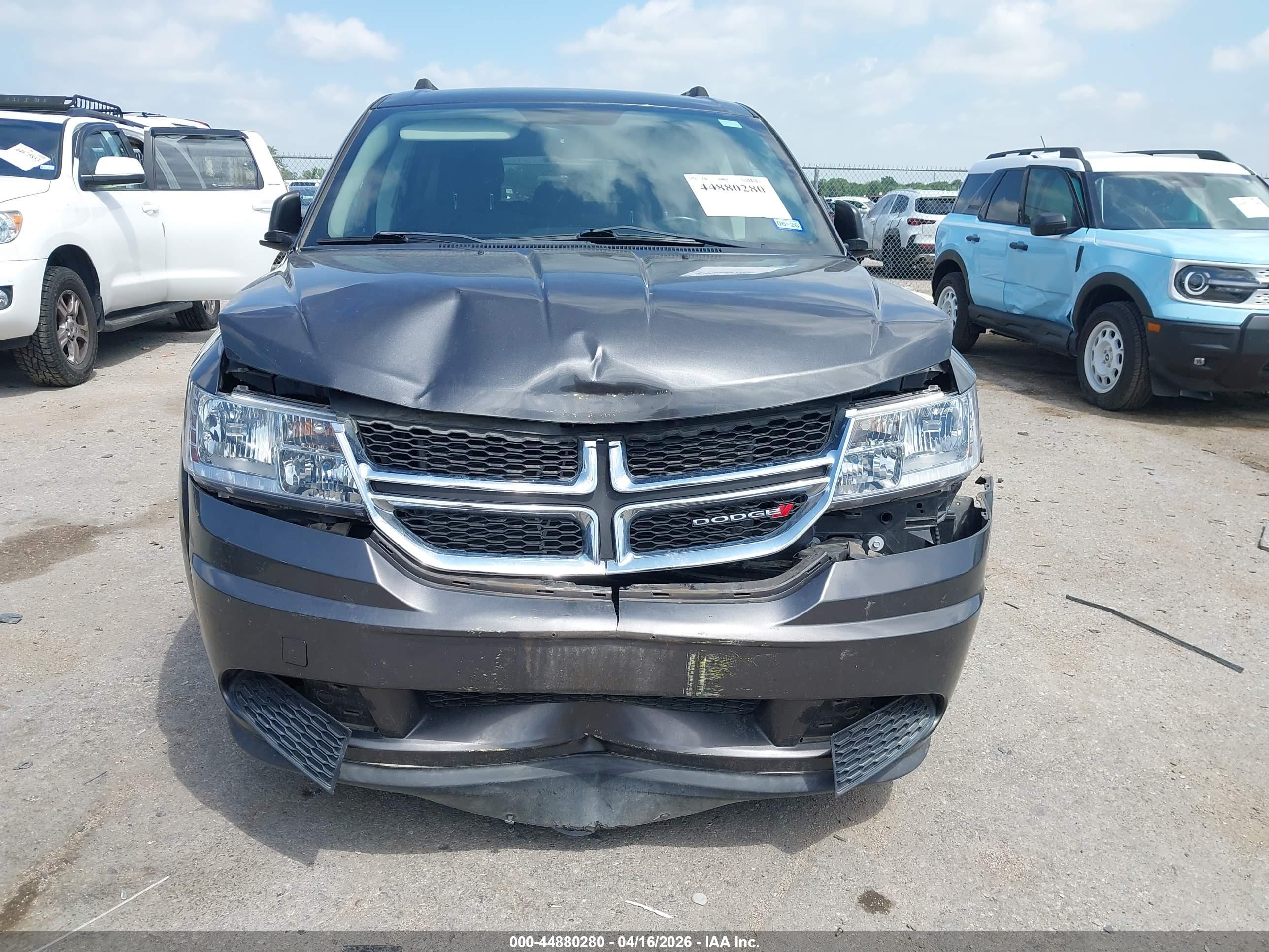 DODGE JOURNEY image 6