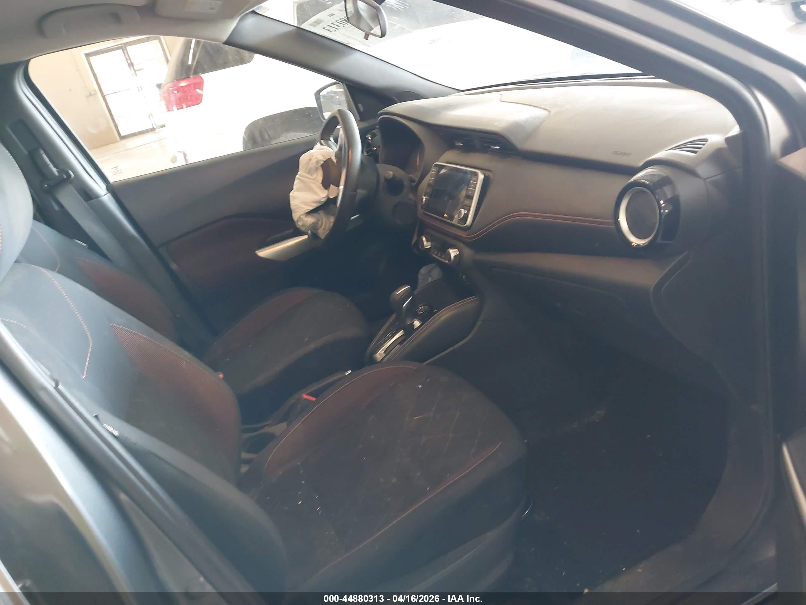 NISSAN KICKS image 5