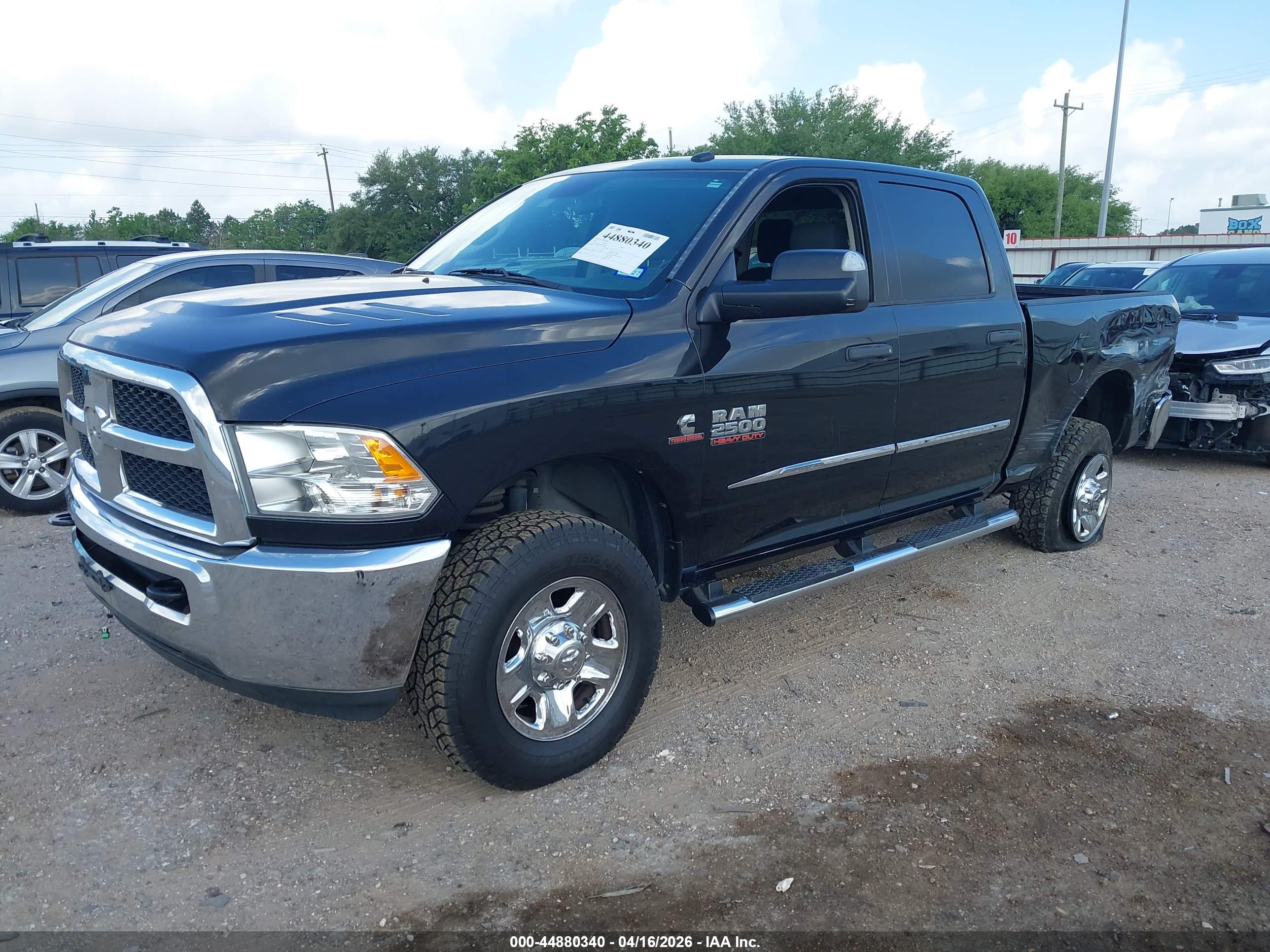 RAM 2500 image 2