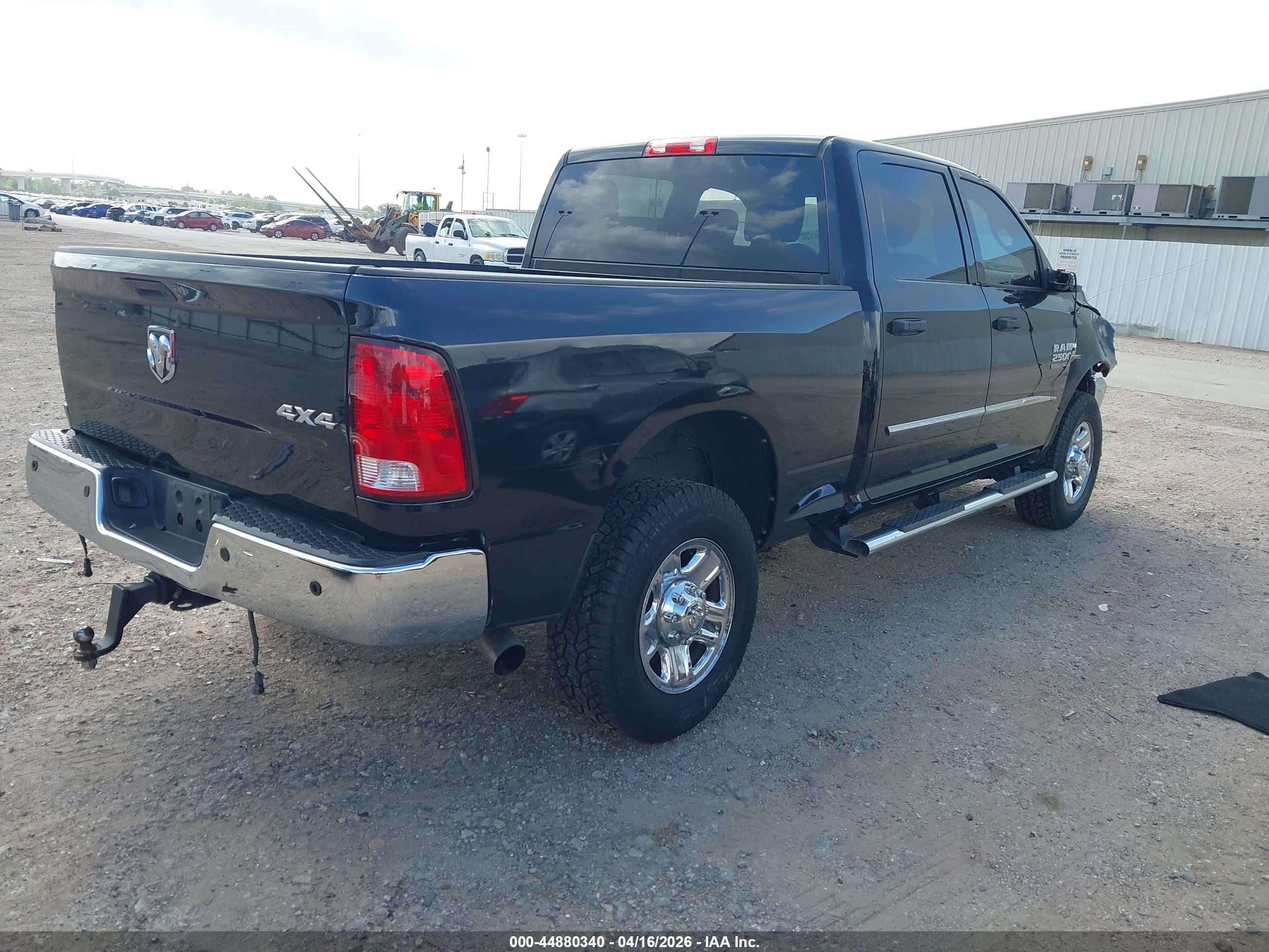 RAM 2500 image 4