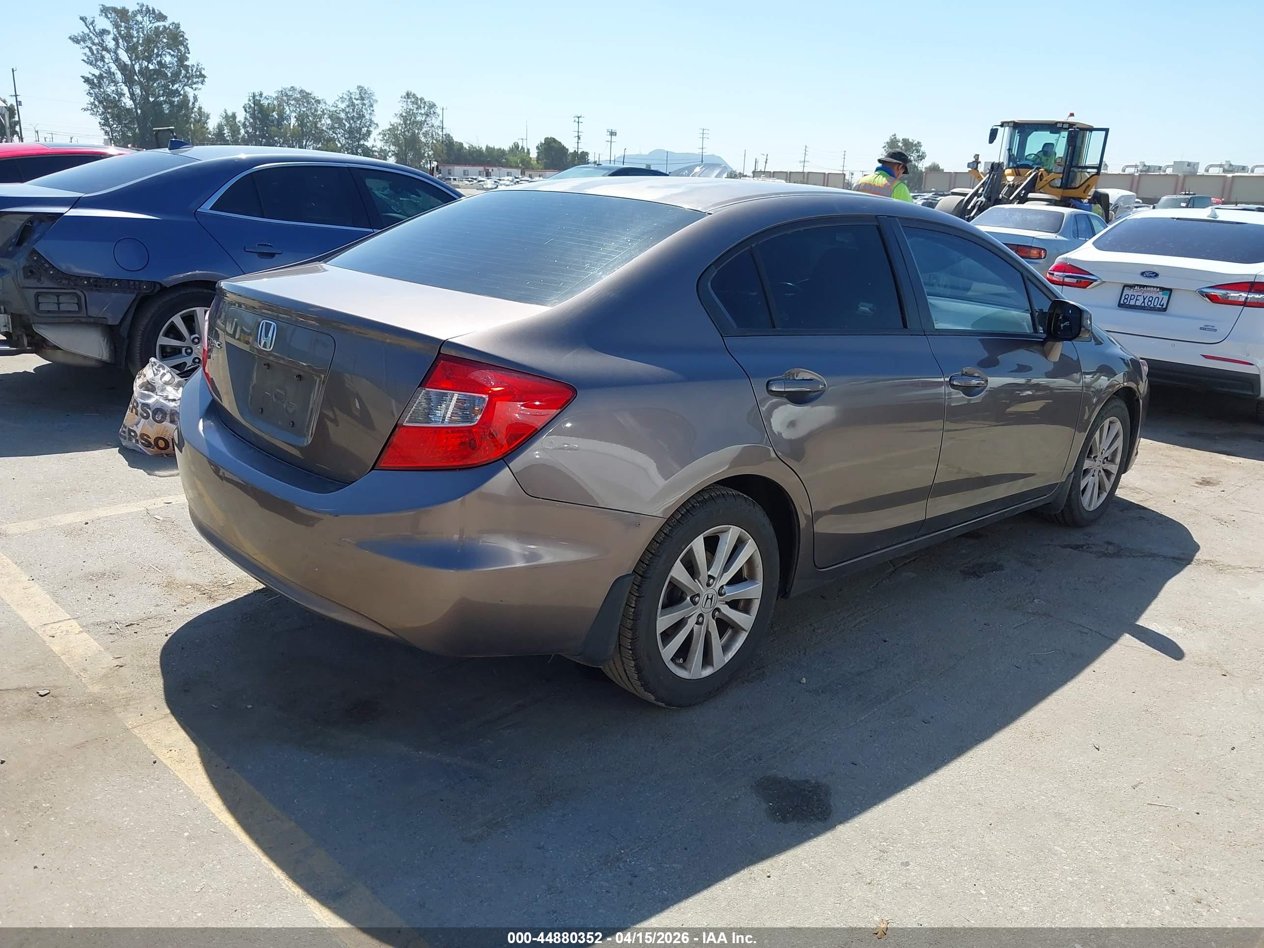 HONDA CIVIC image 4