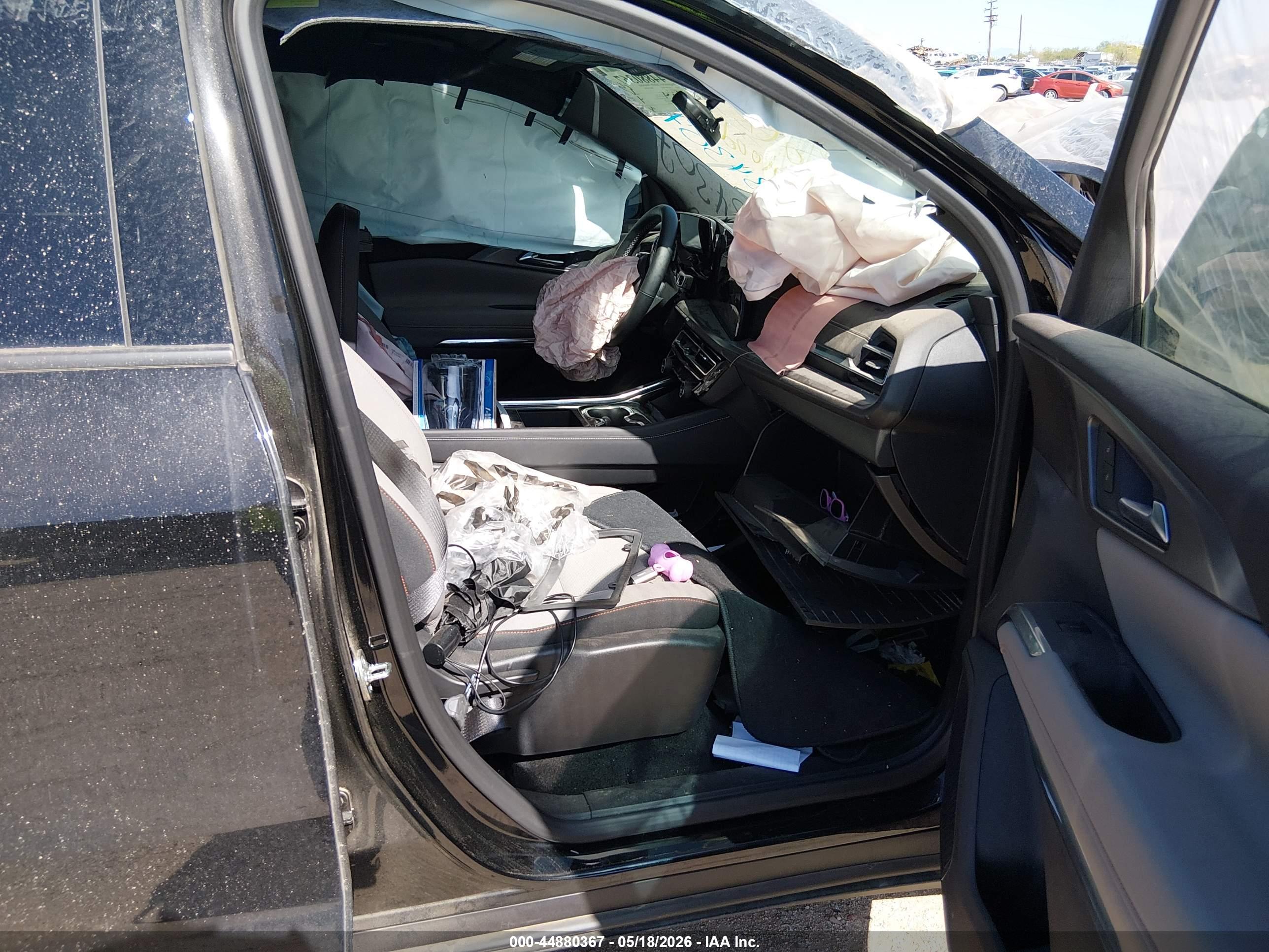 CHEVROLET TRAVERSE image 5