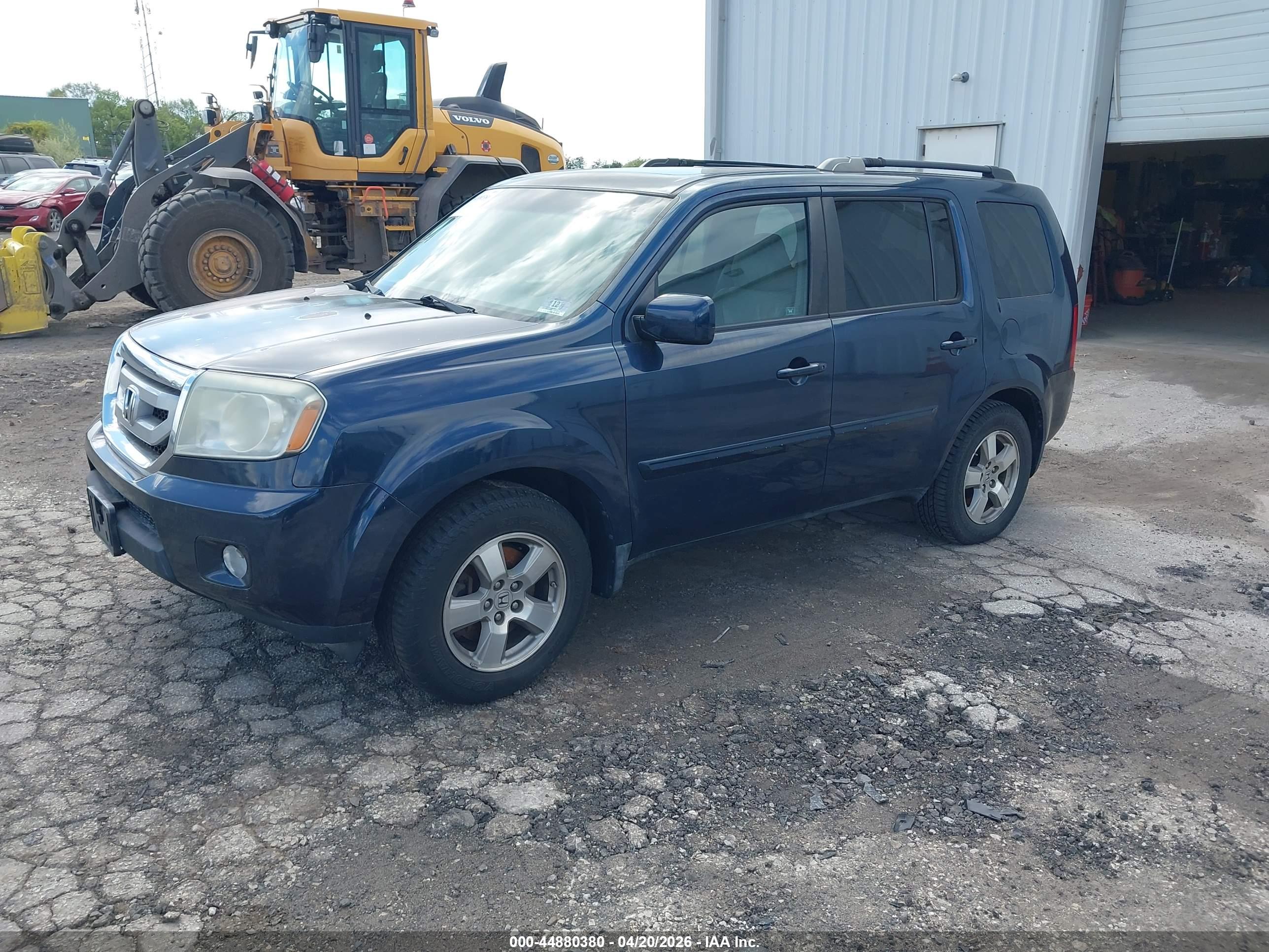 HONDA PILOT image 2