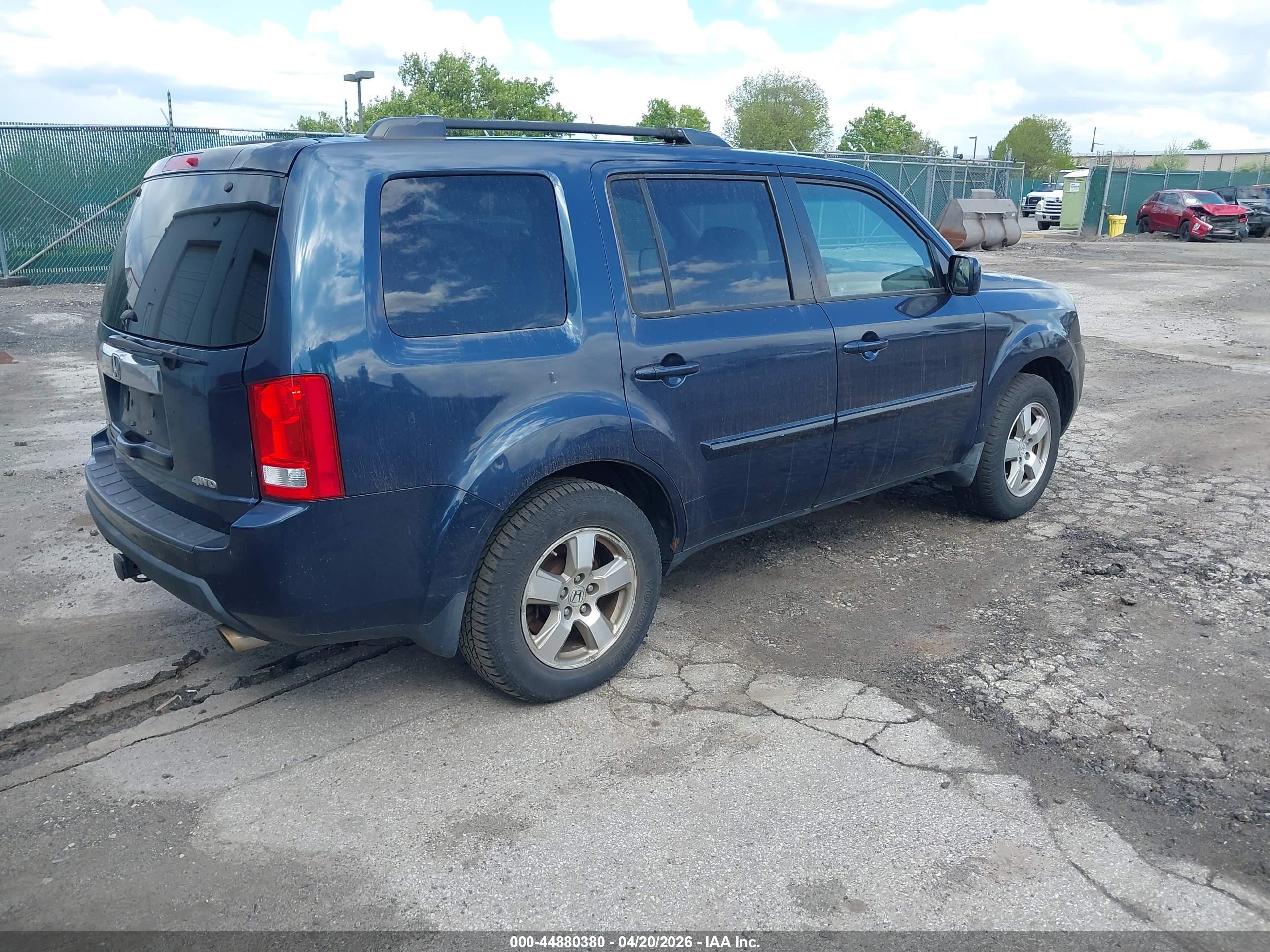 HONDA PILOT image 4