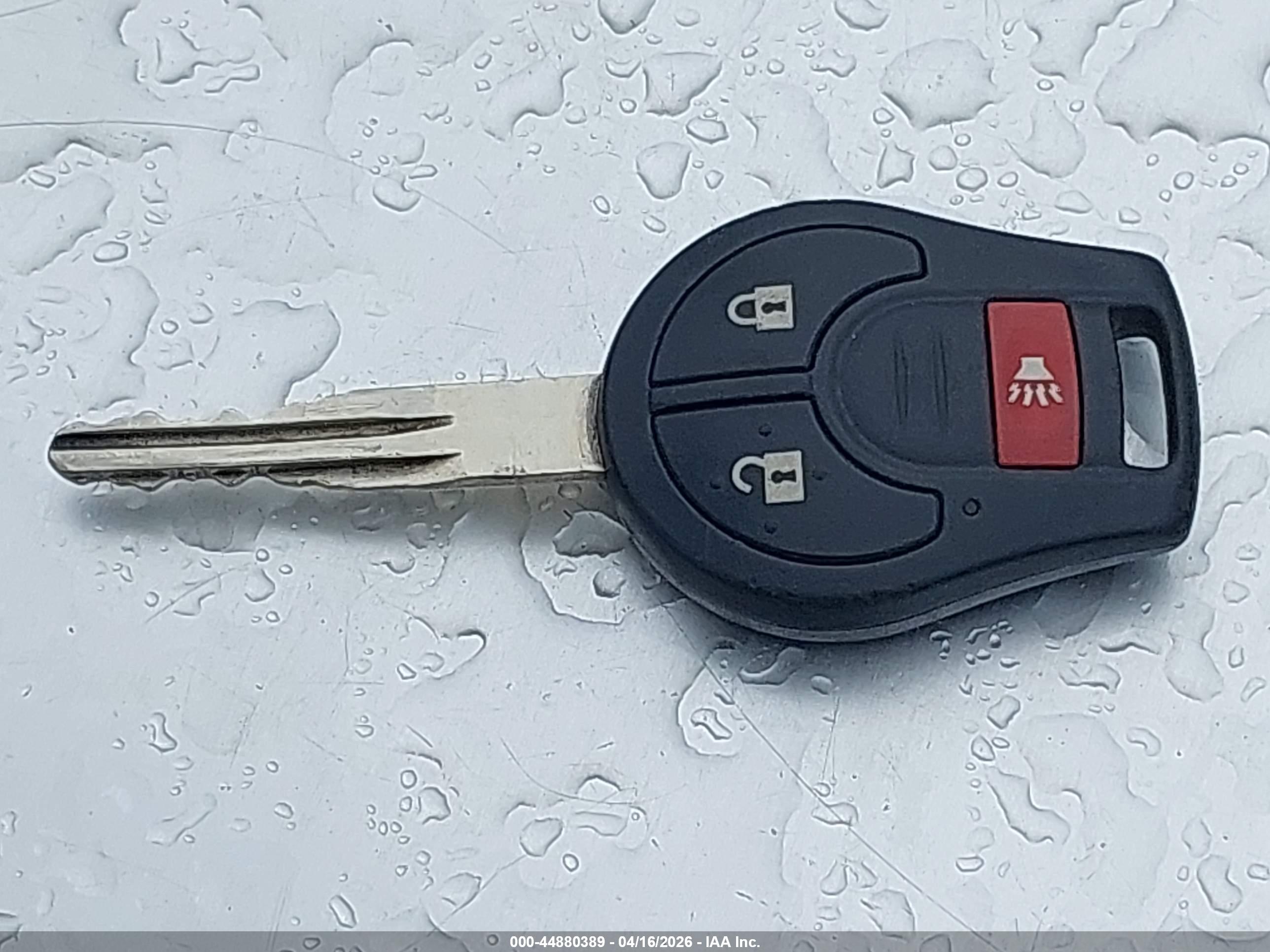 NISSAN ROGUE image 11