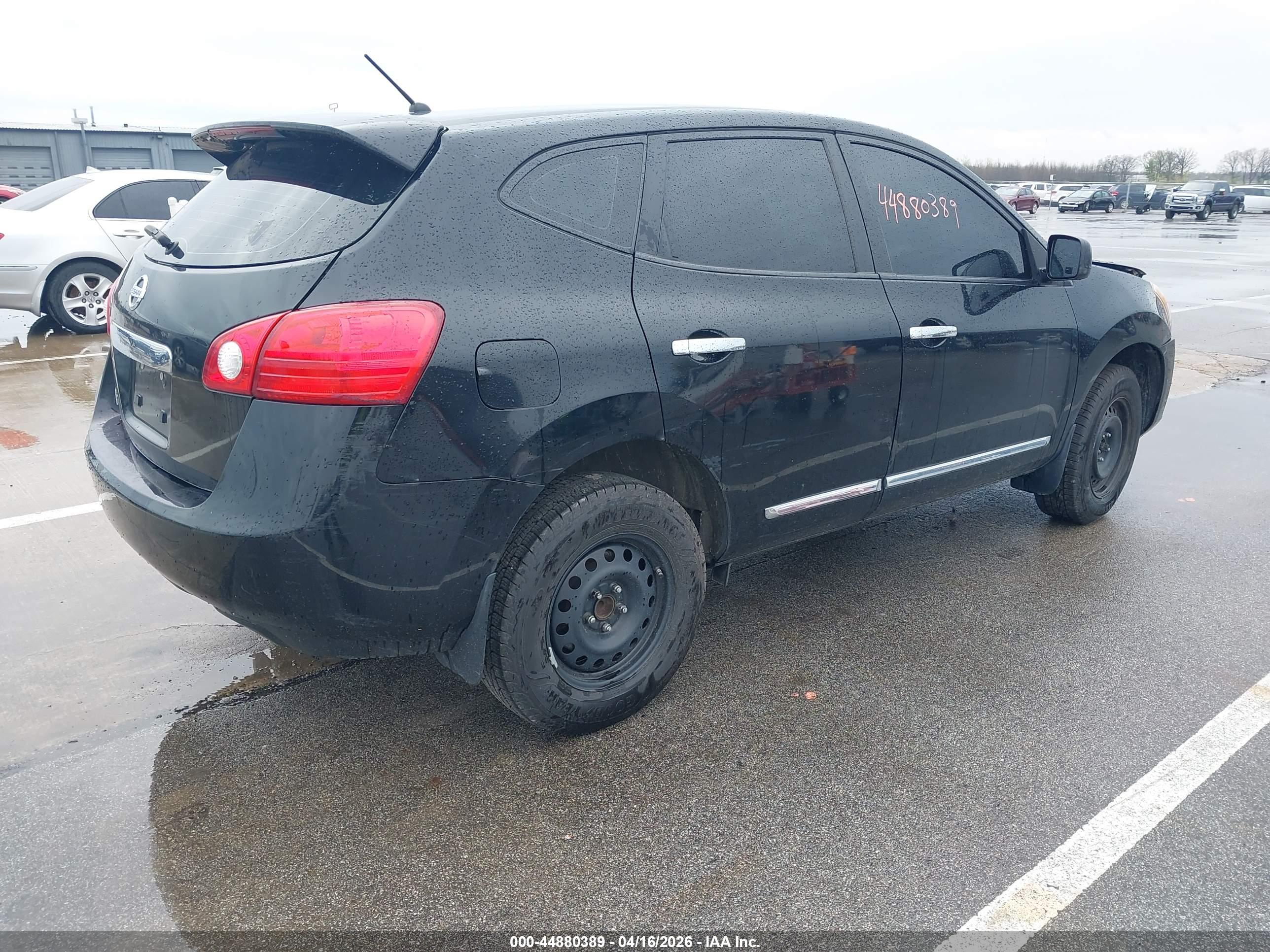NISSAN ROGUE image 4