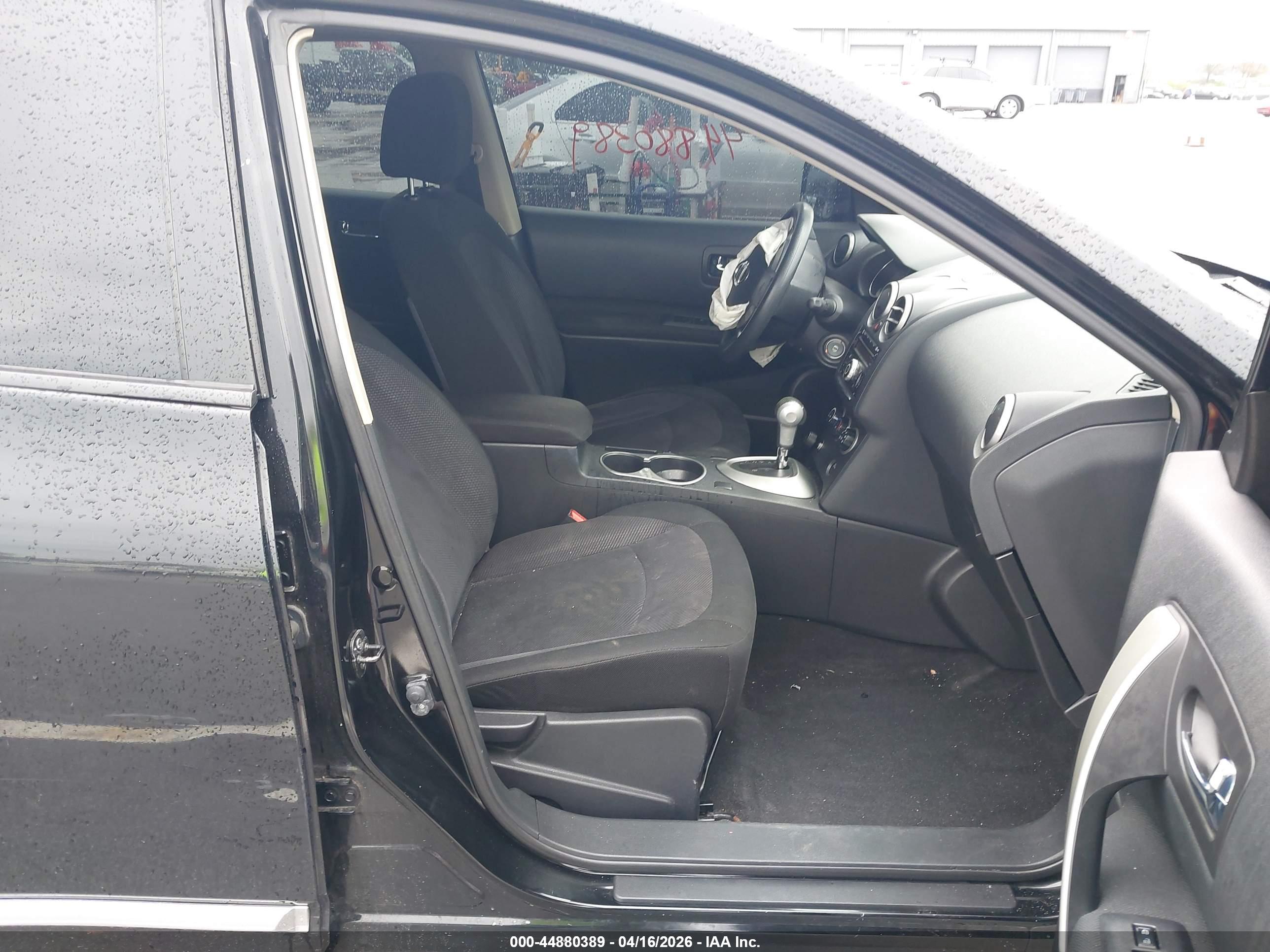 NISSAN ROGUE image 5