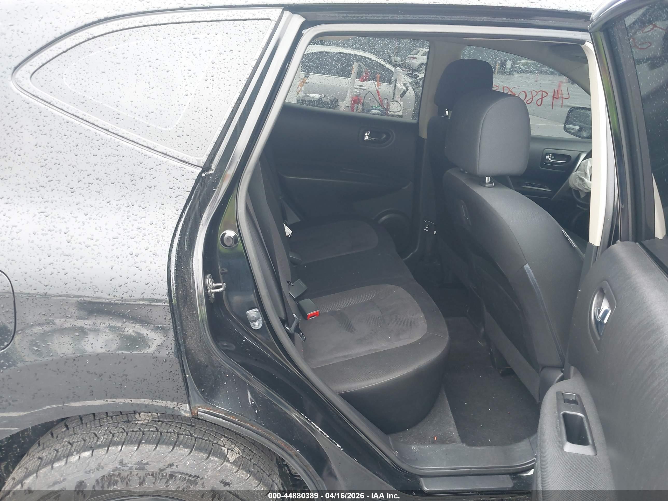 NISSAN ROGUE image 8