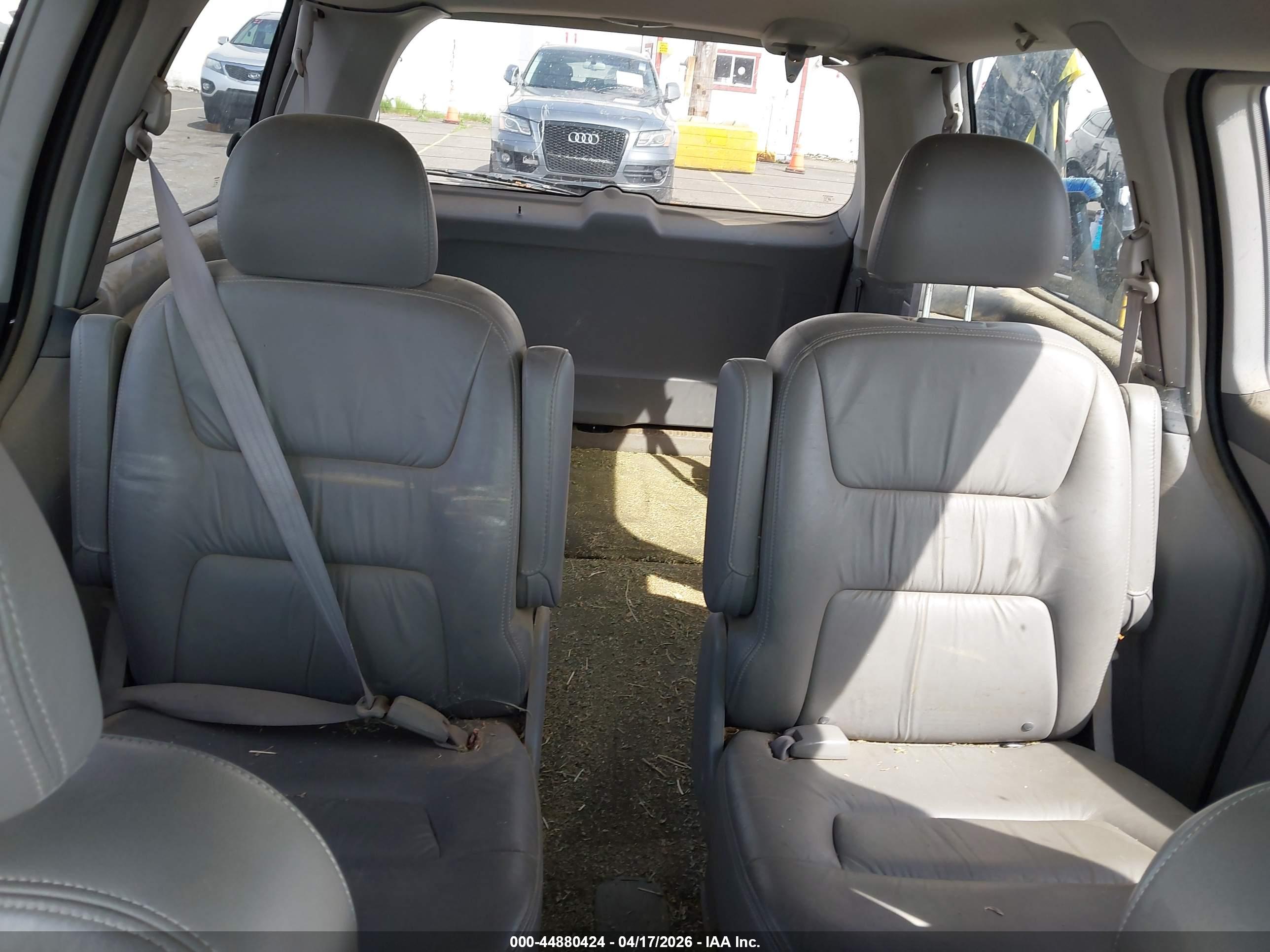 HONDA ODYSSEY image 8