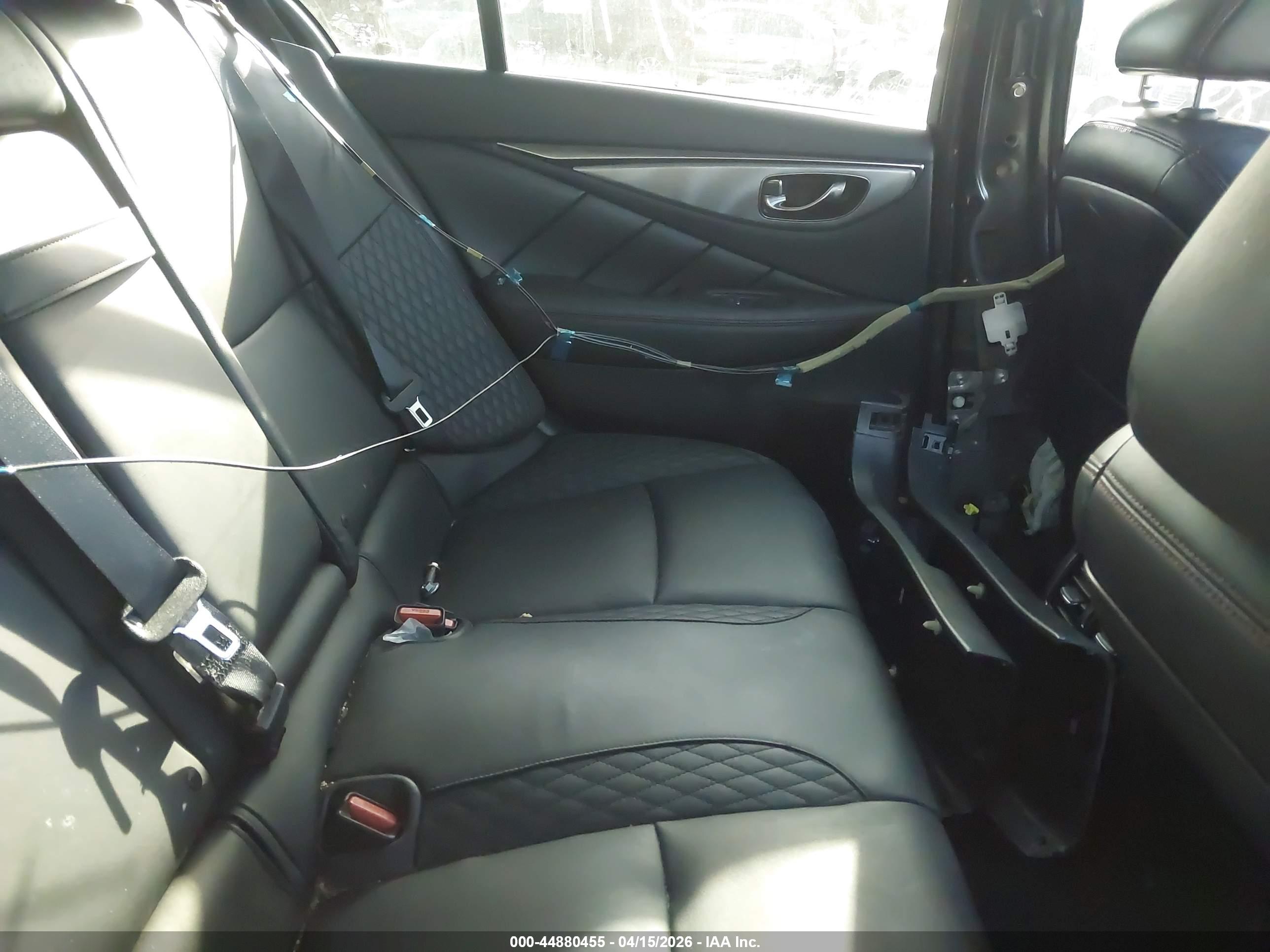 INFINITI Q50 image 8