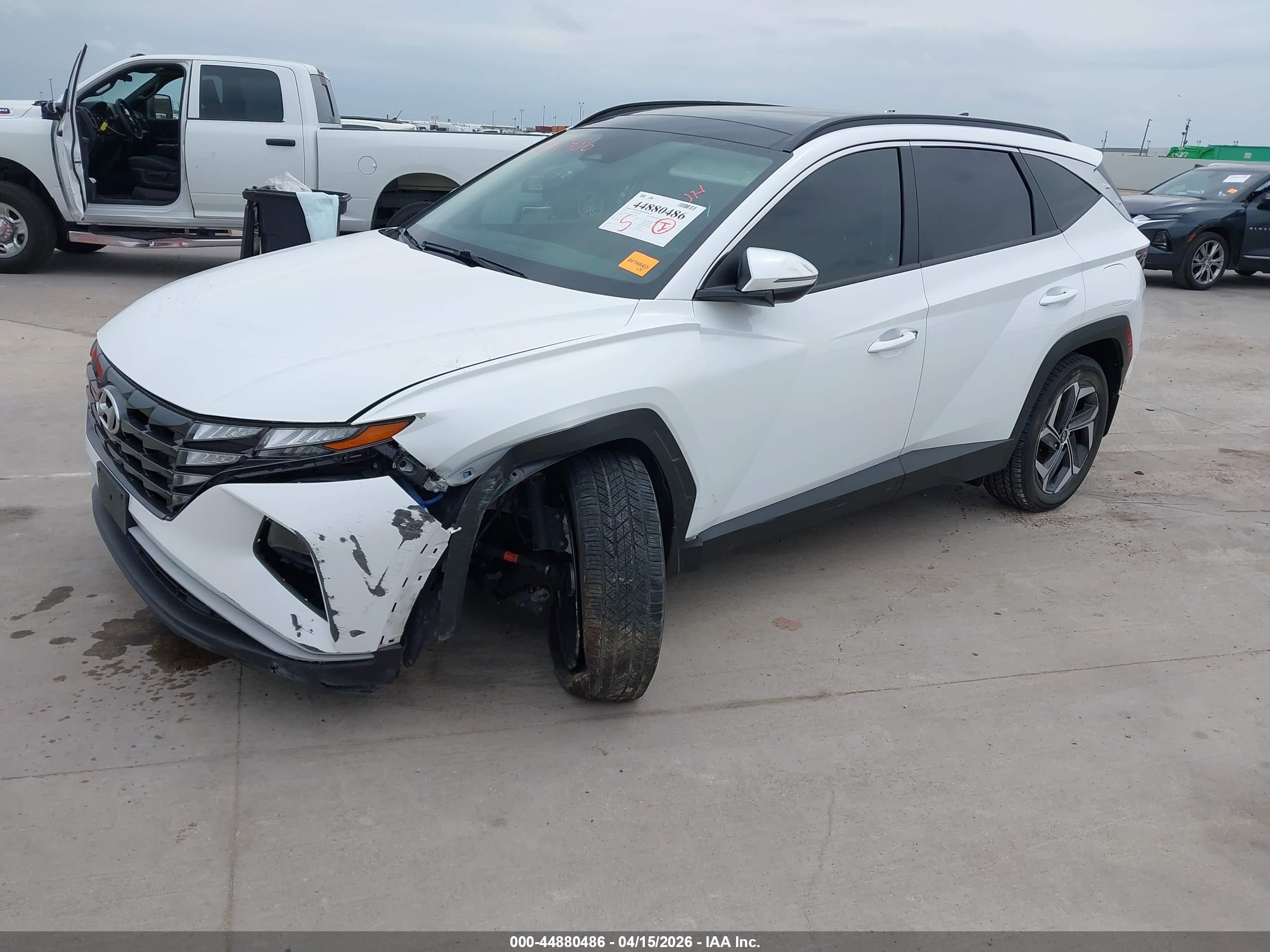 HYUNDAI TUCSON image 2