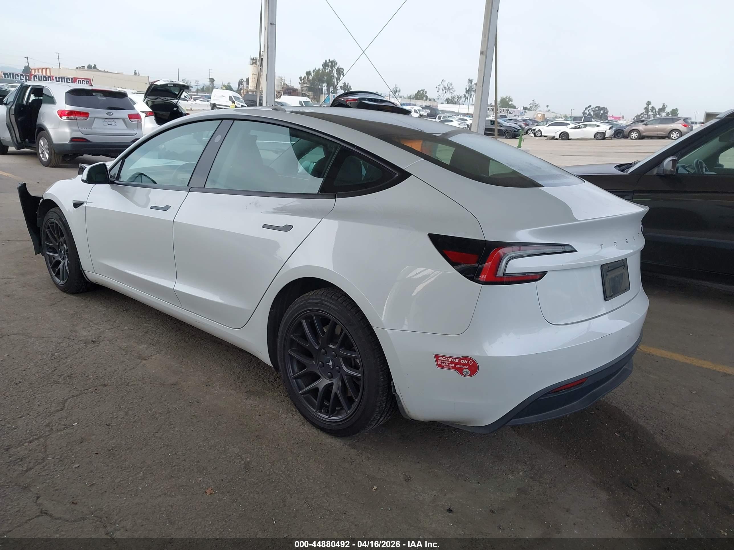 TESLA MODEL image 3