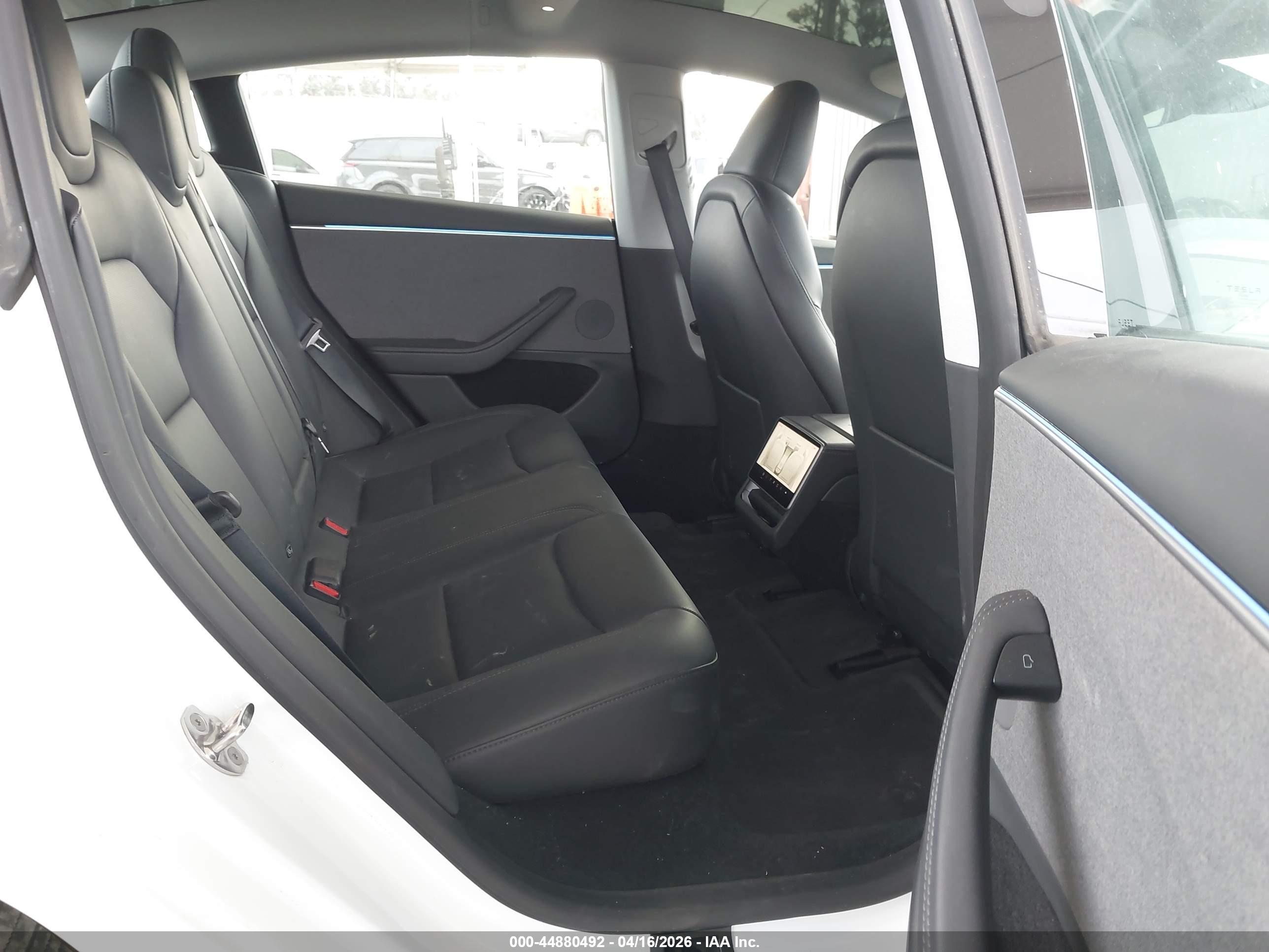 TESLA MODEL image 8
