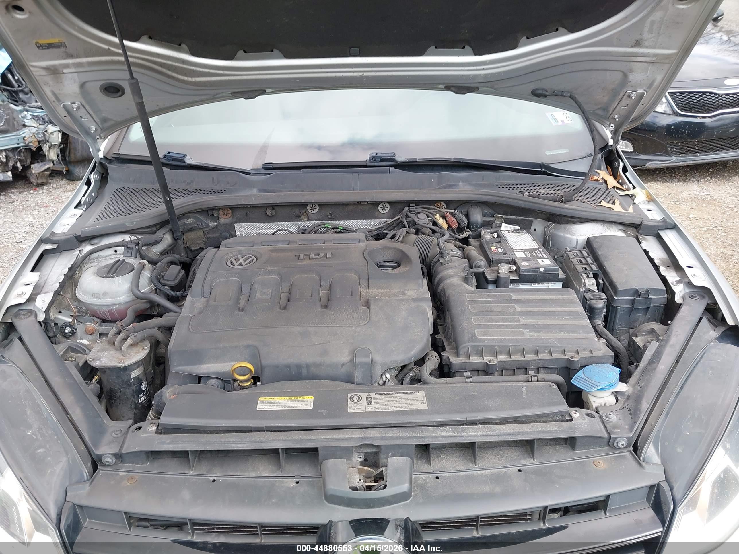 VOLKSWAGEN GOLF image 10