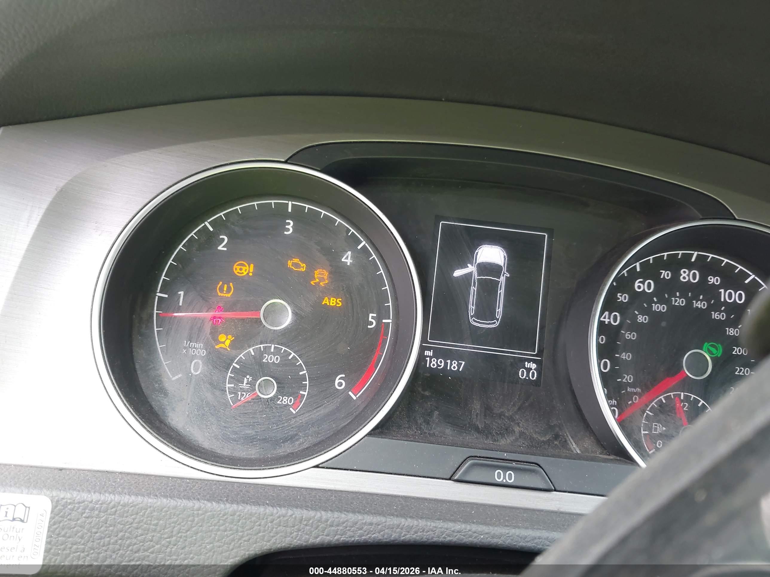 VOLKSWAGEN GOLF image 7