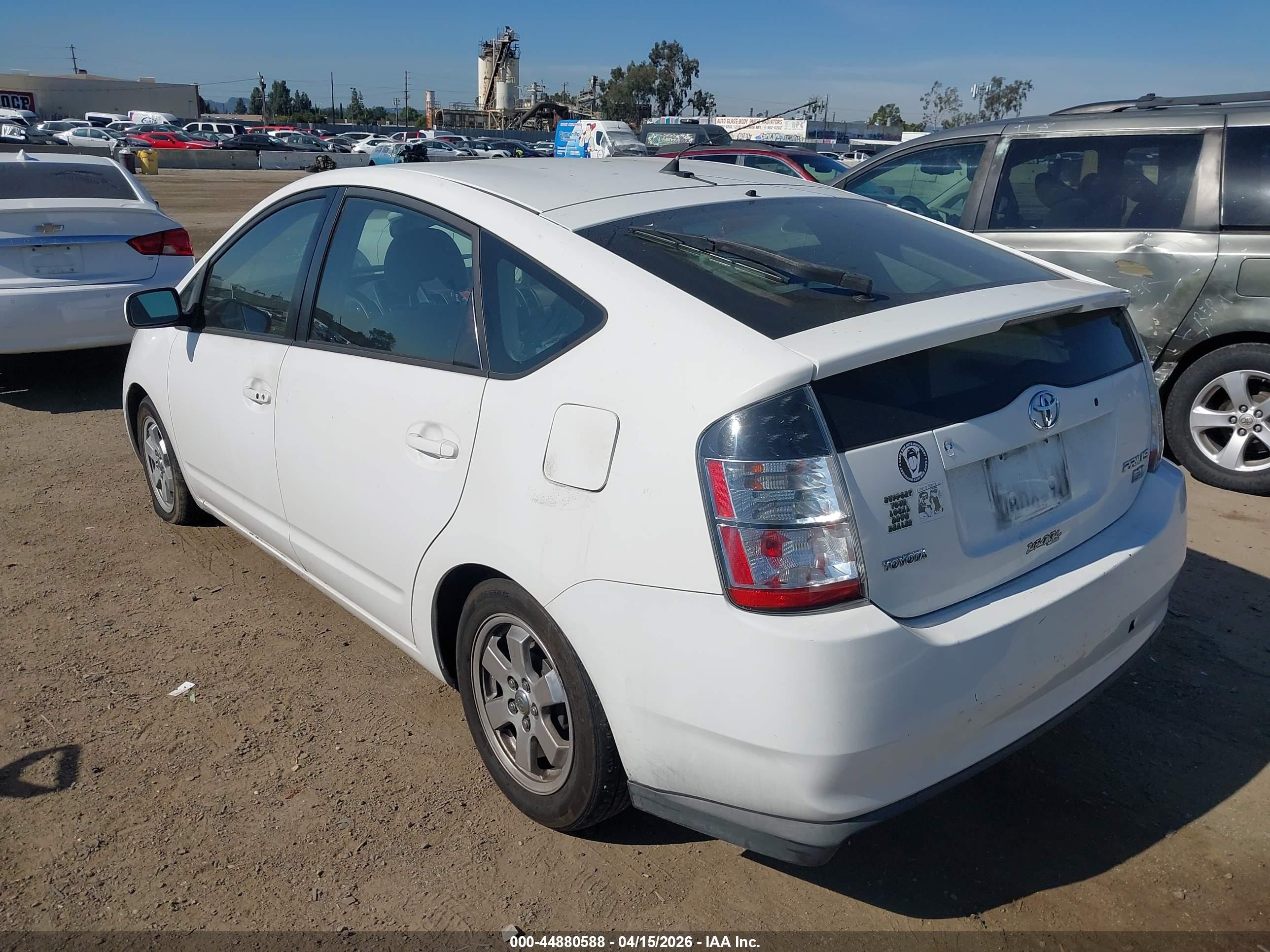 TOYOTA PRIUS image 3