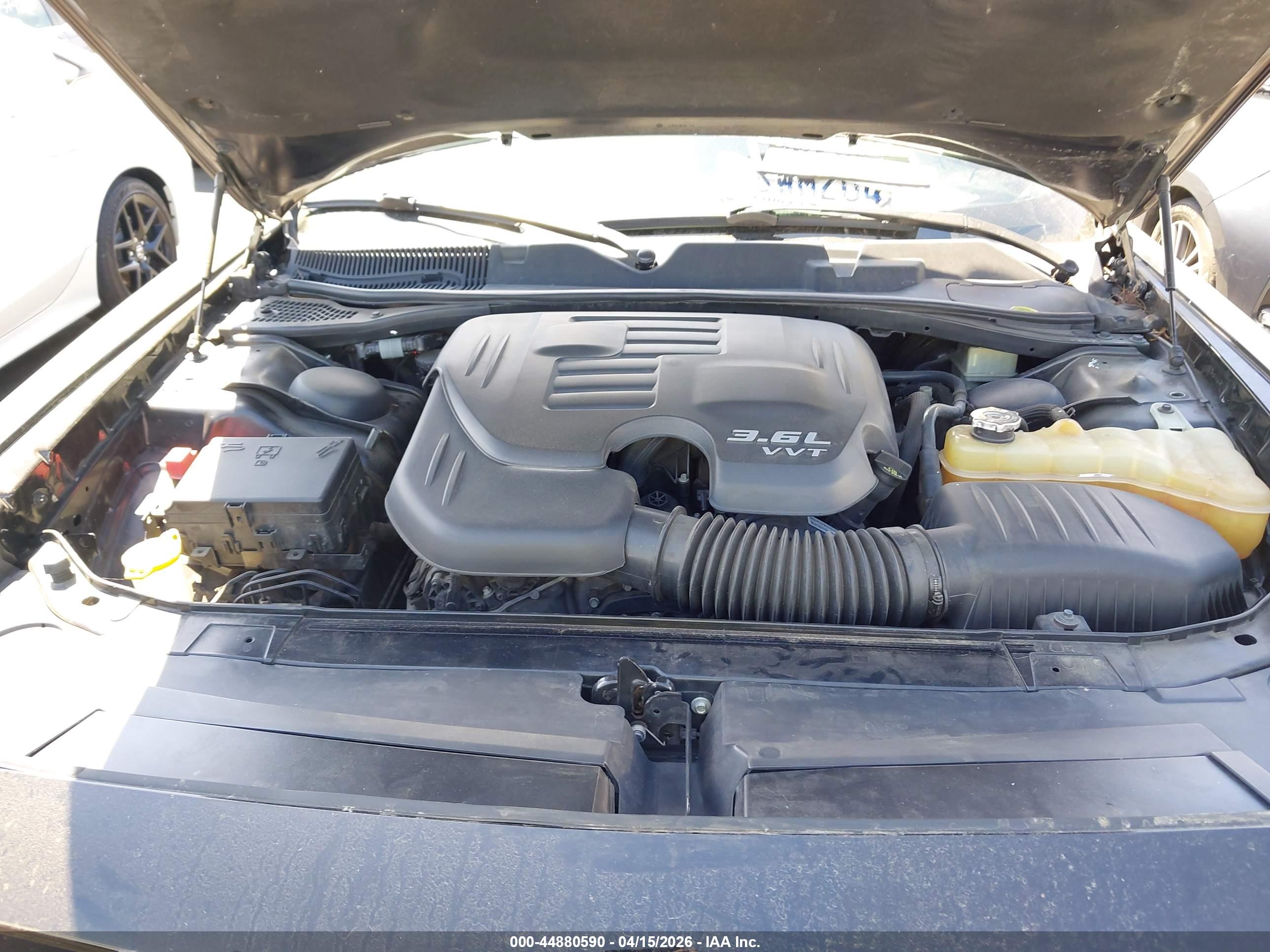 DODGE CHALLENGER image 10