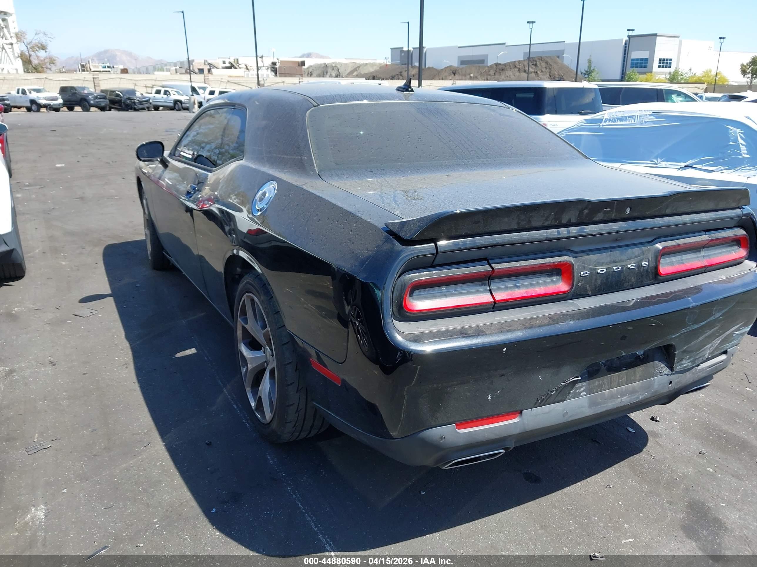 DODGE CHALLENGER image 3