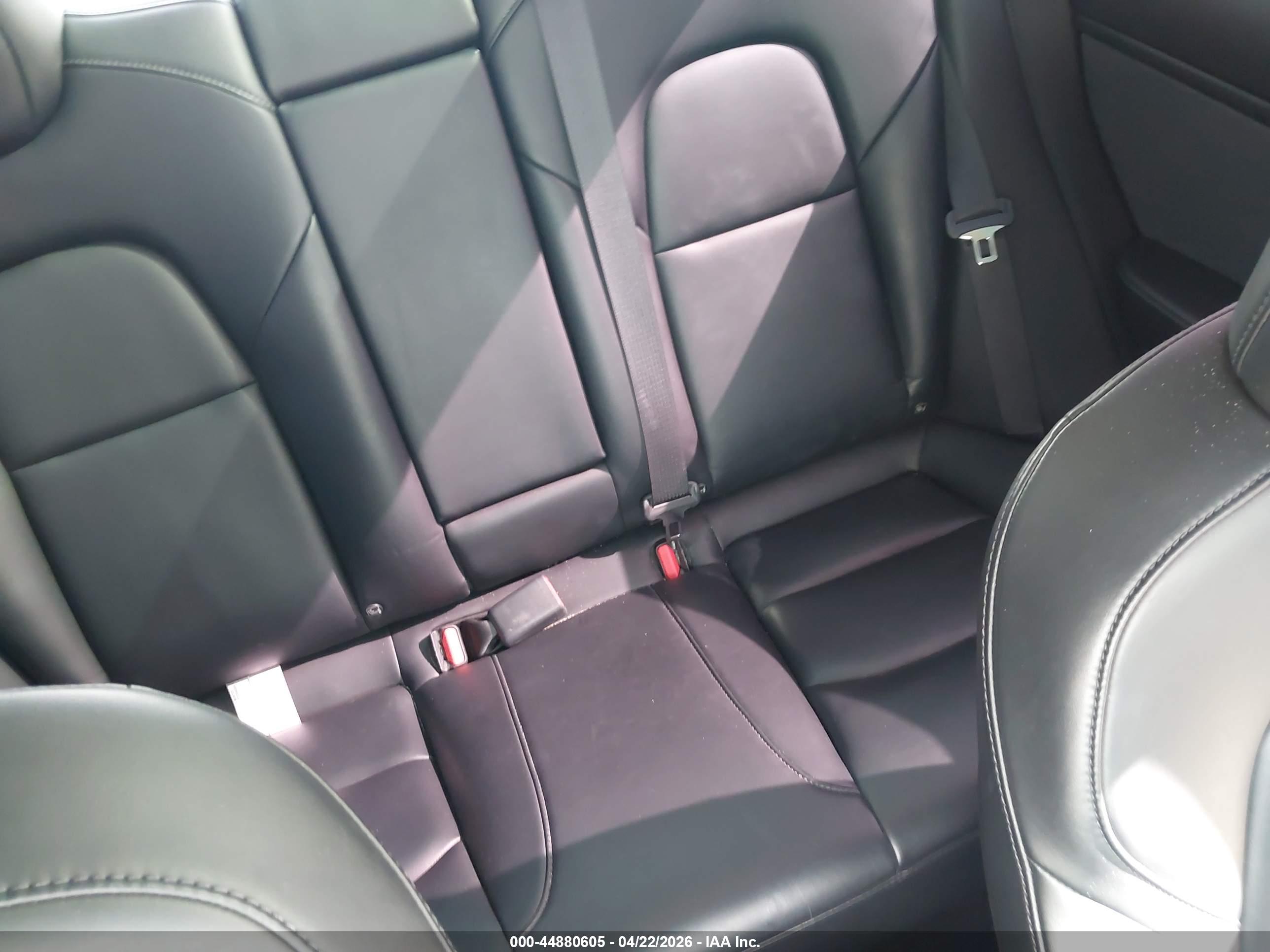 TESLA MODEL image 8