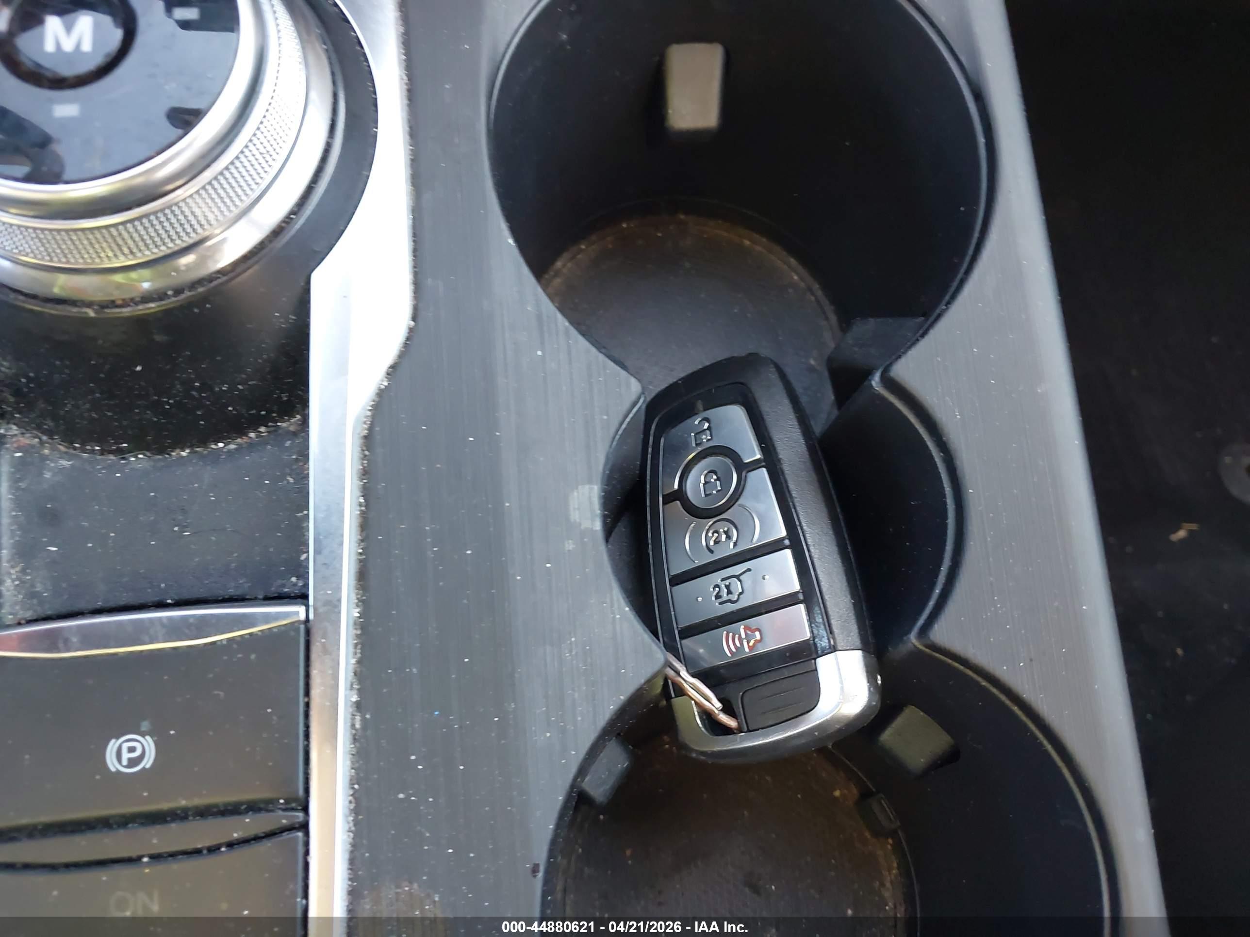 FORD ESCAPE image 11