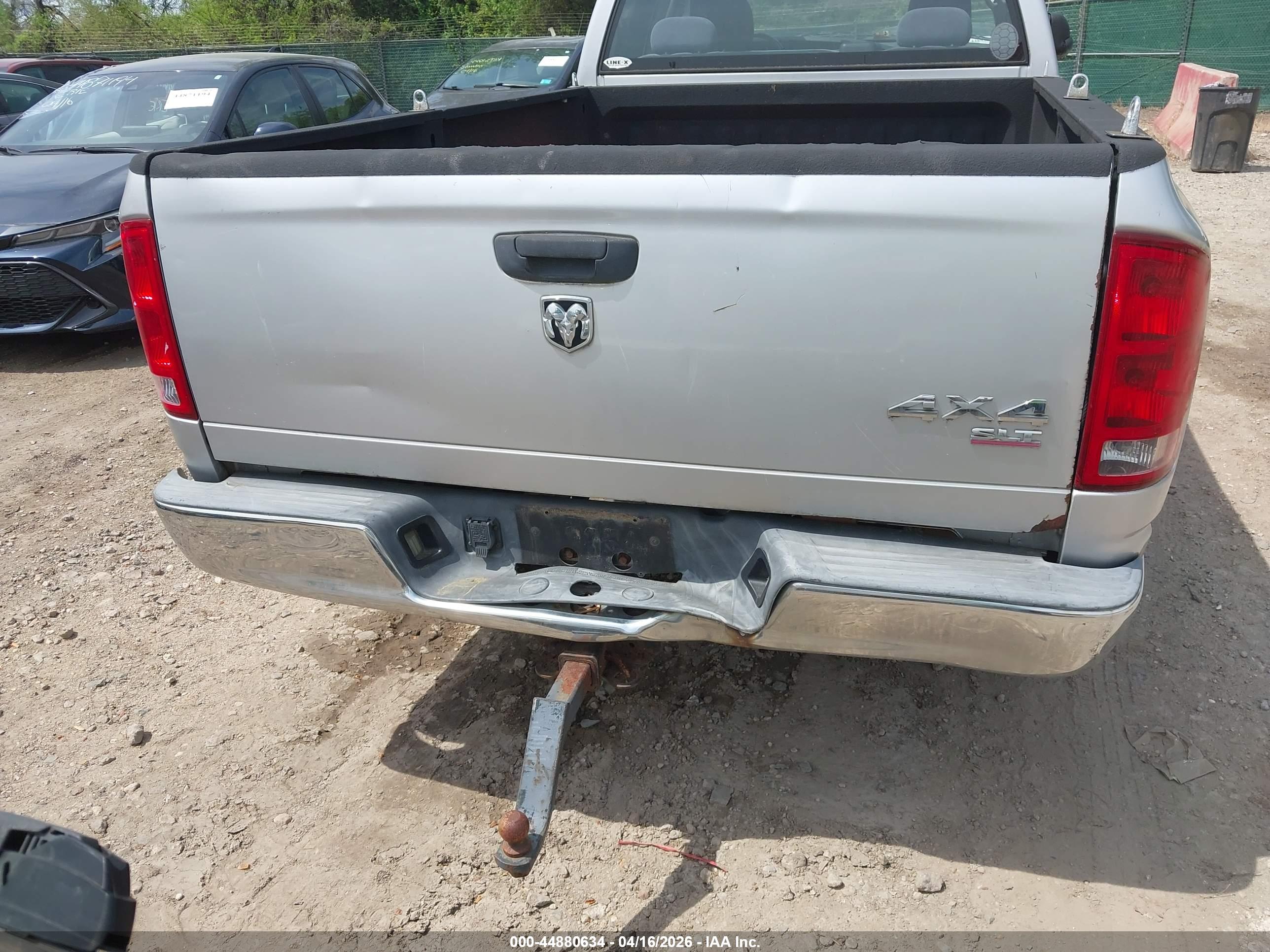 DODGE RAM image 6