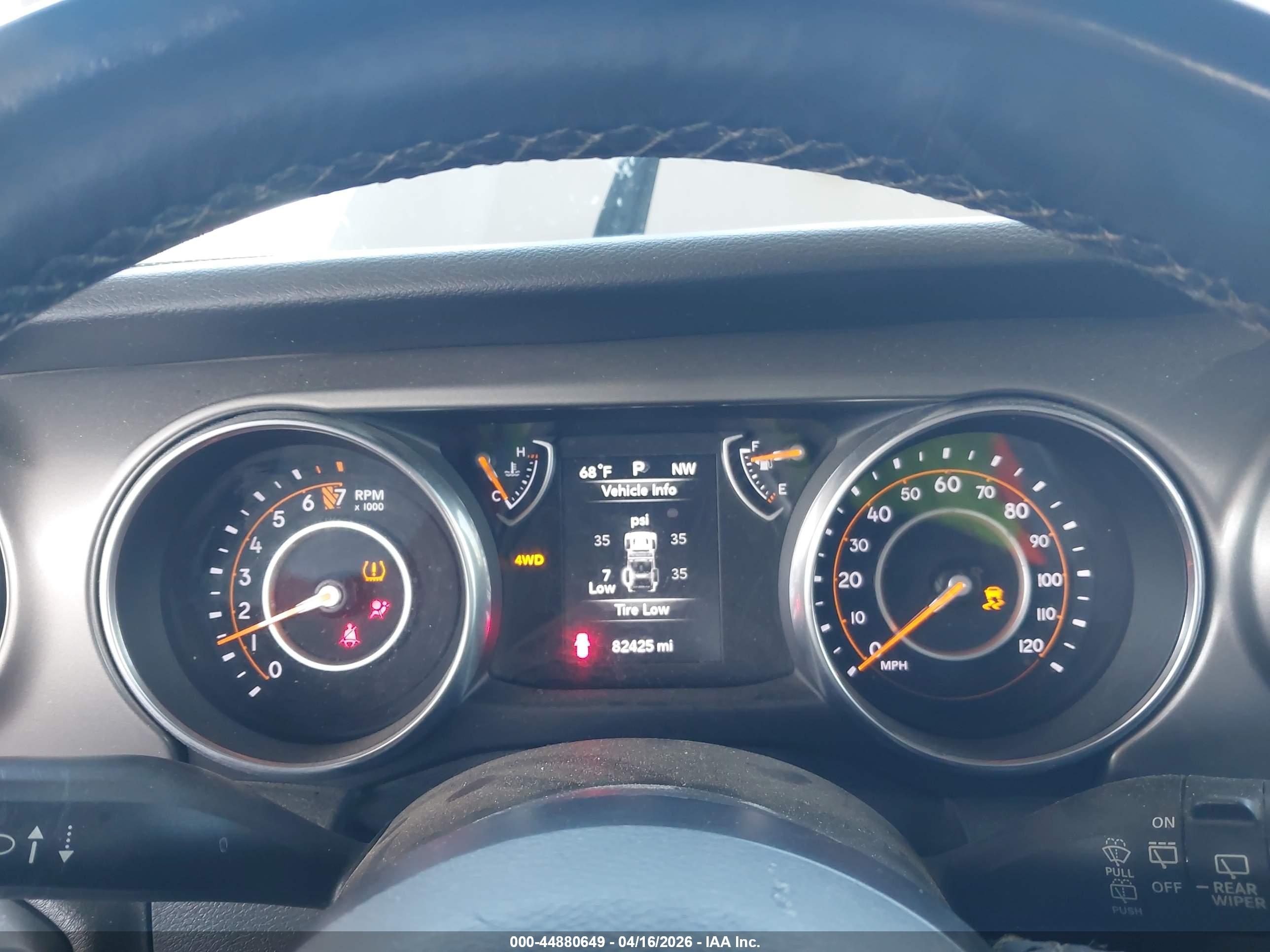 JEEP WRANGLER image 7