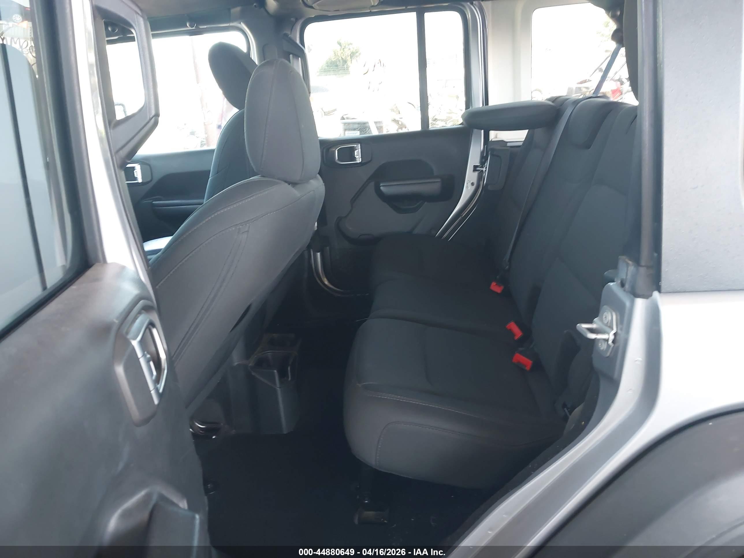 JEEP WRANGLER image 8