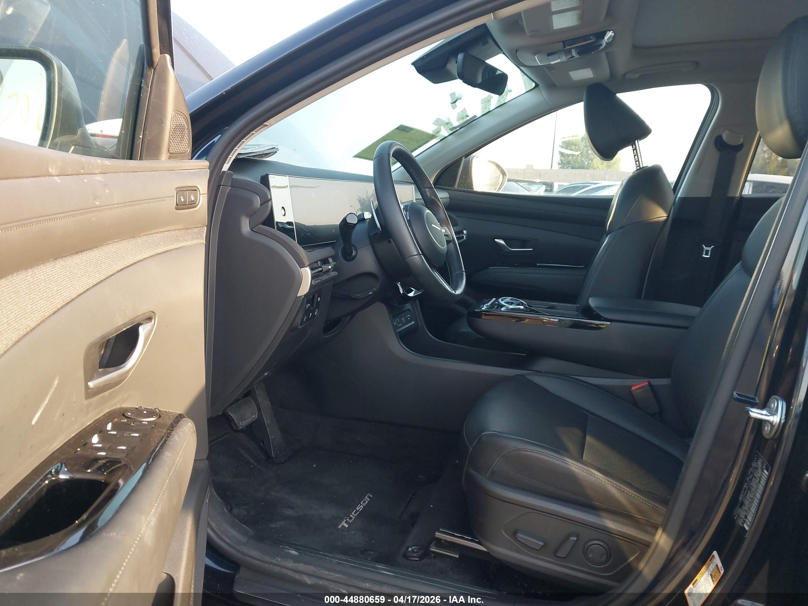HYUNDAI TUCSON image 5
