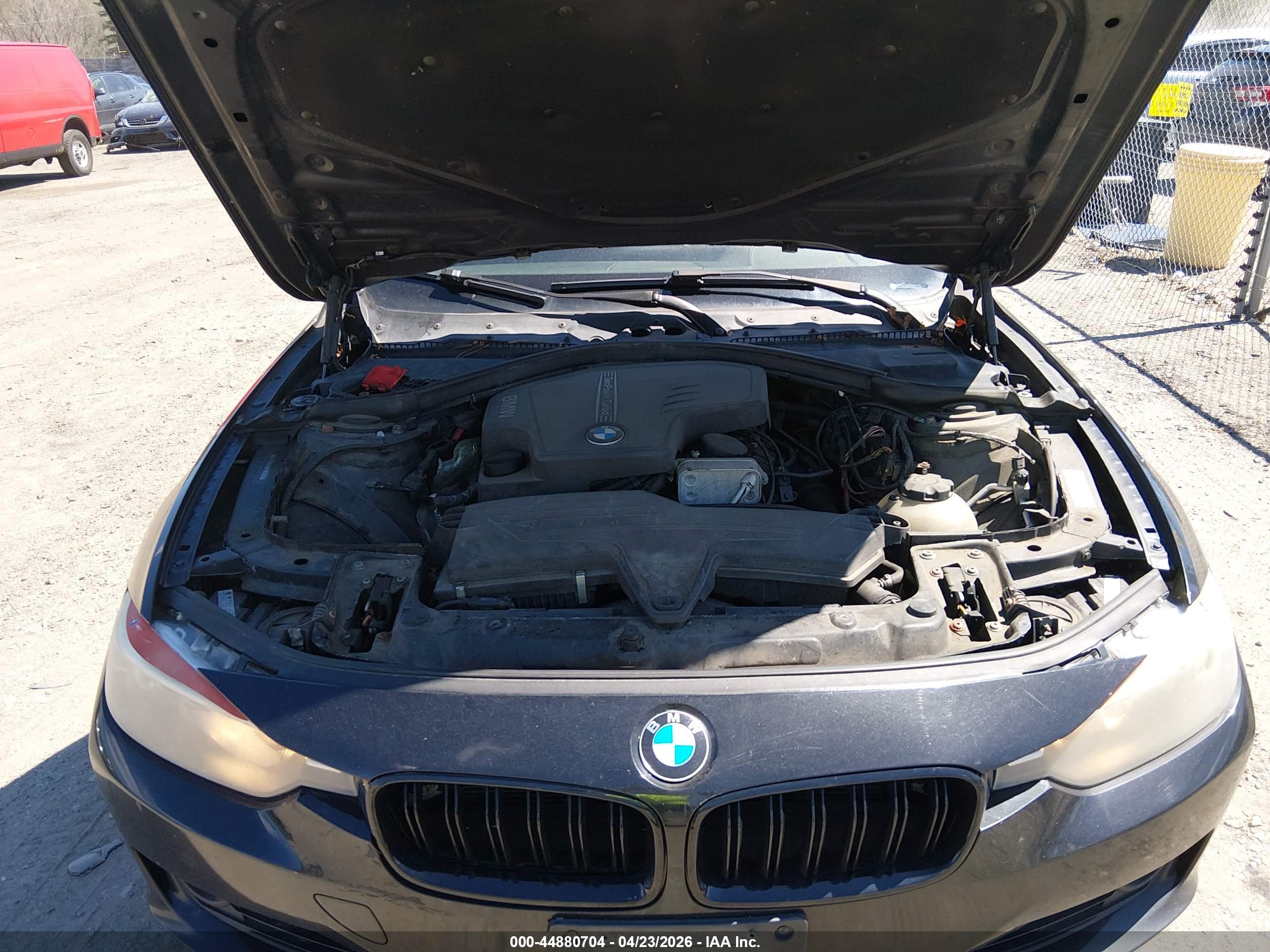 BMW 328I image 10