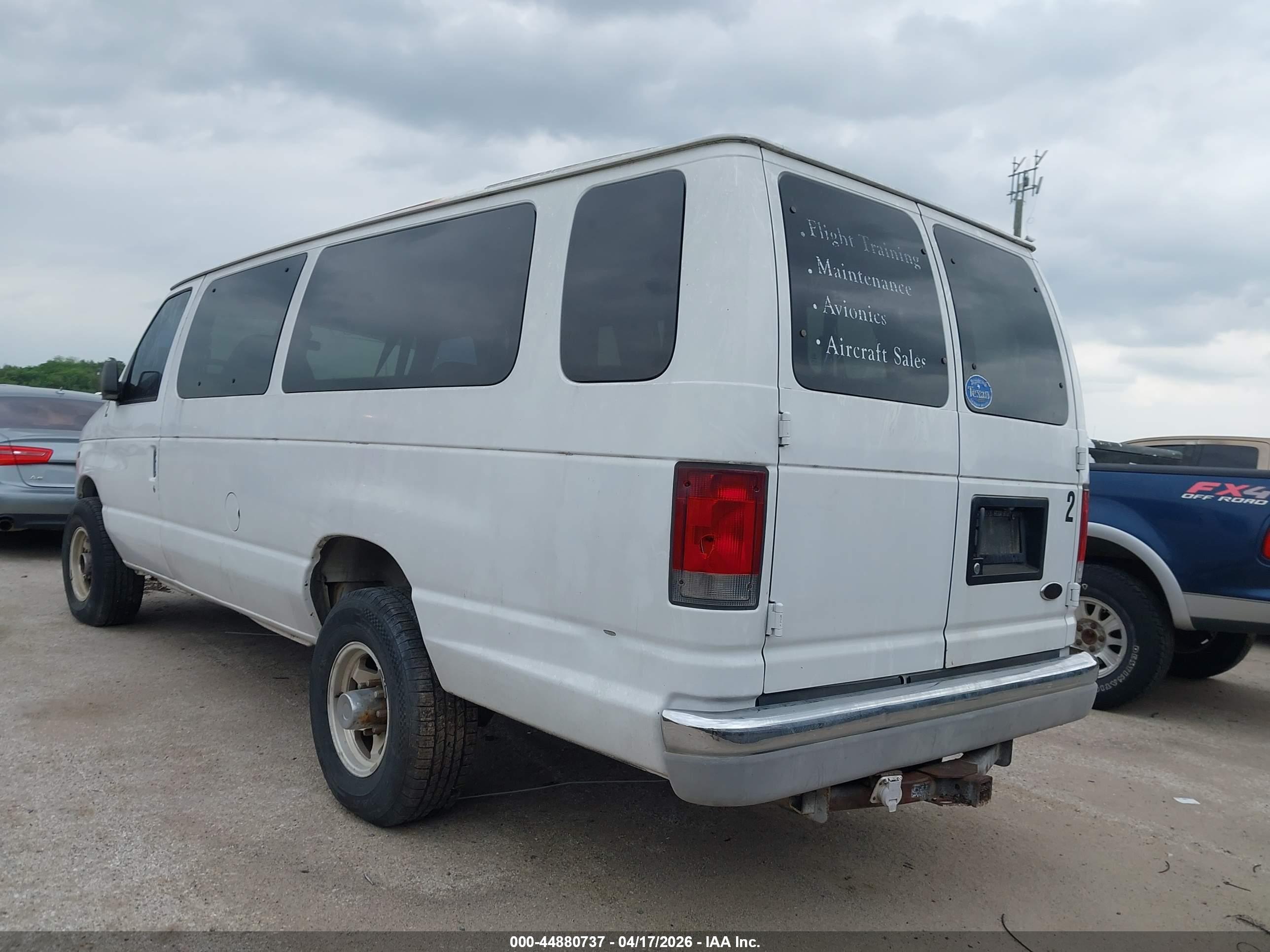 FORD E-350 image 3
