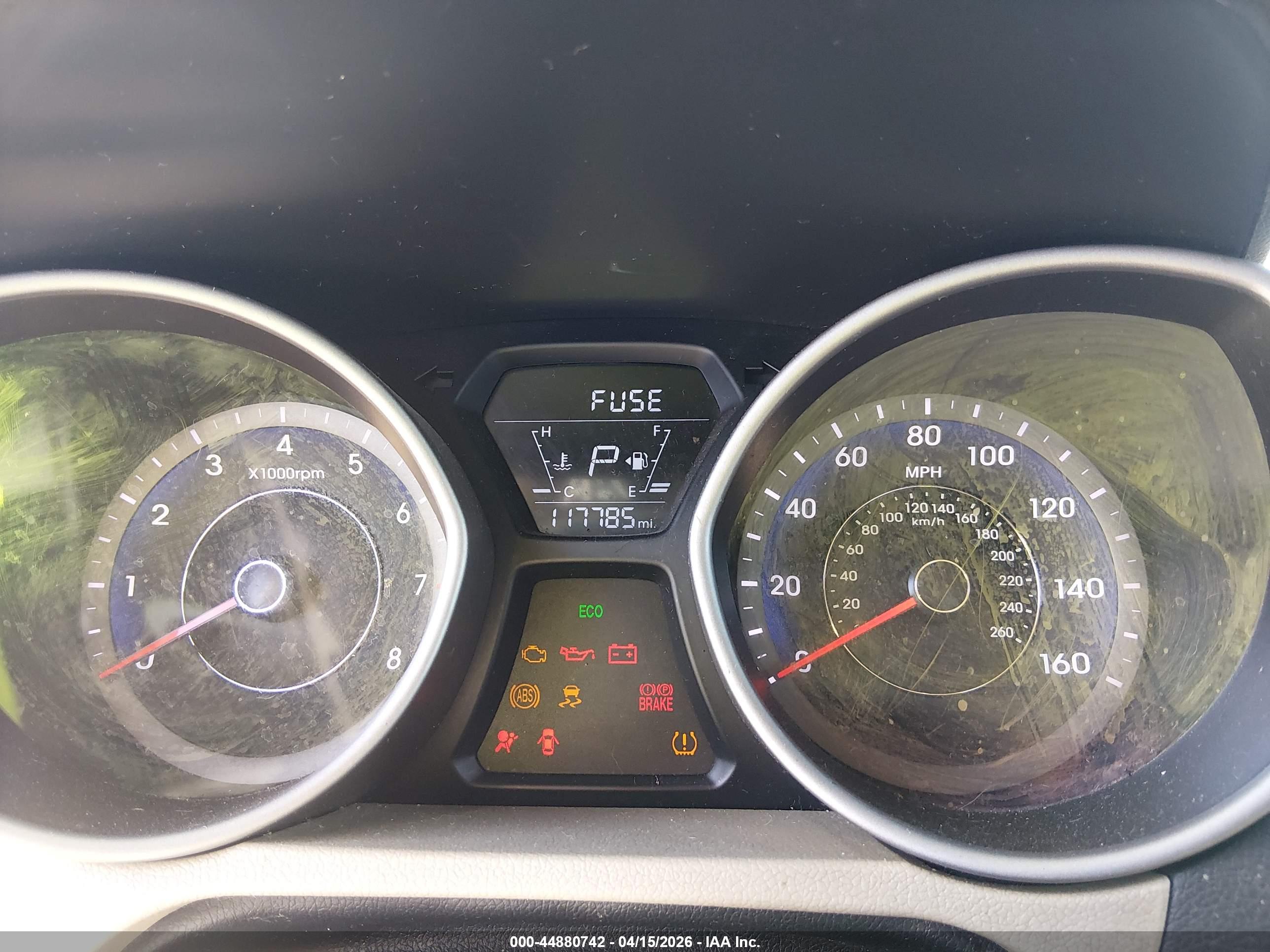 HYUNDAI ELANTRA image 7