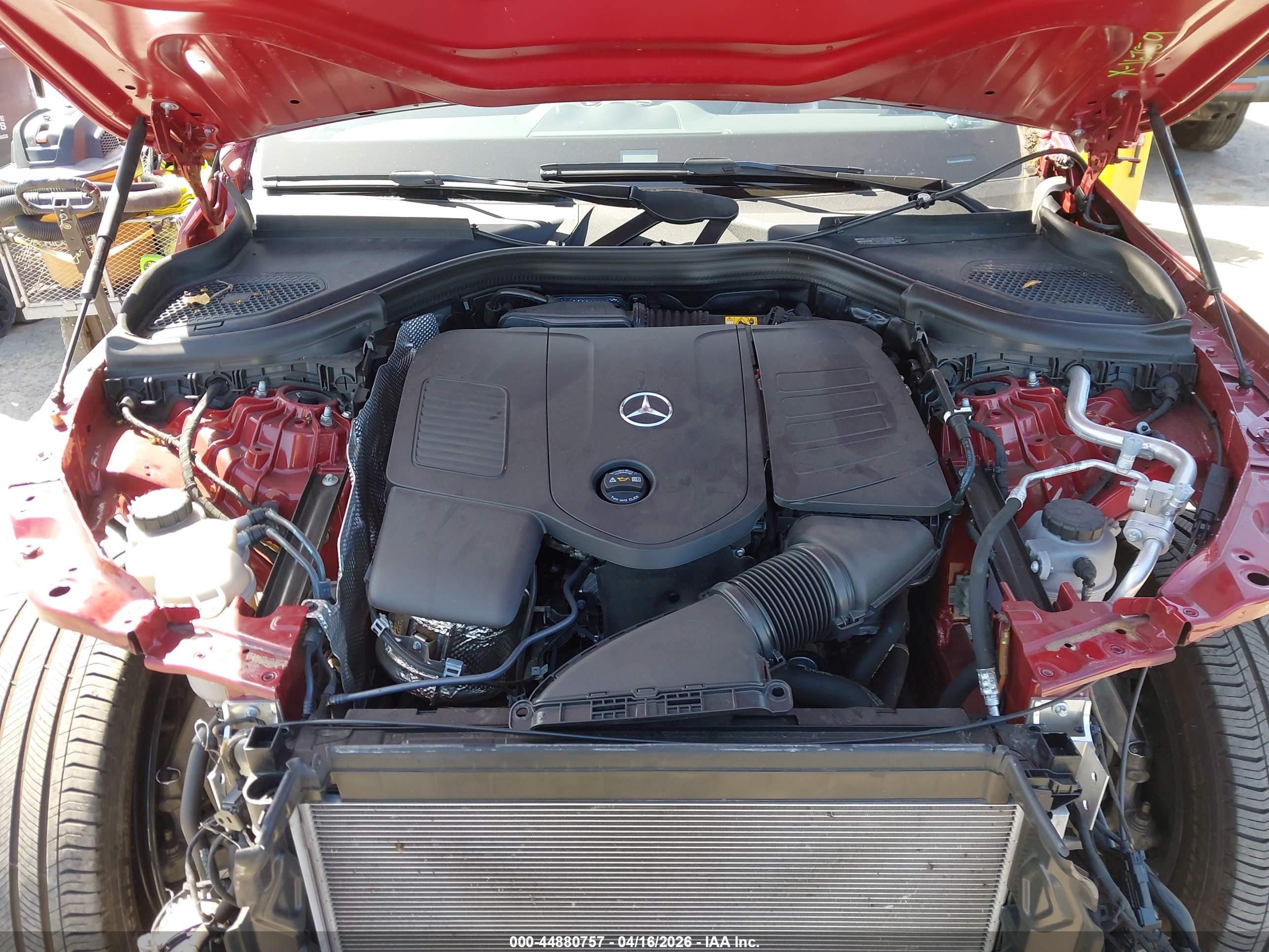 MERCEDES-BENZ GLC image 10