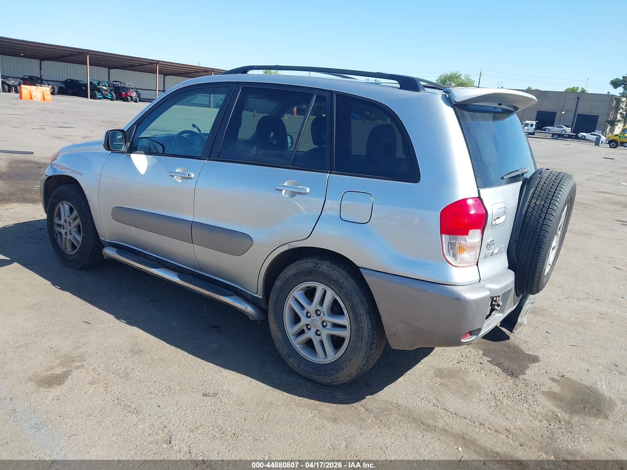TOYOTA RAV4 image 3