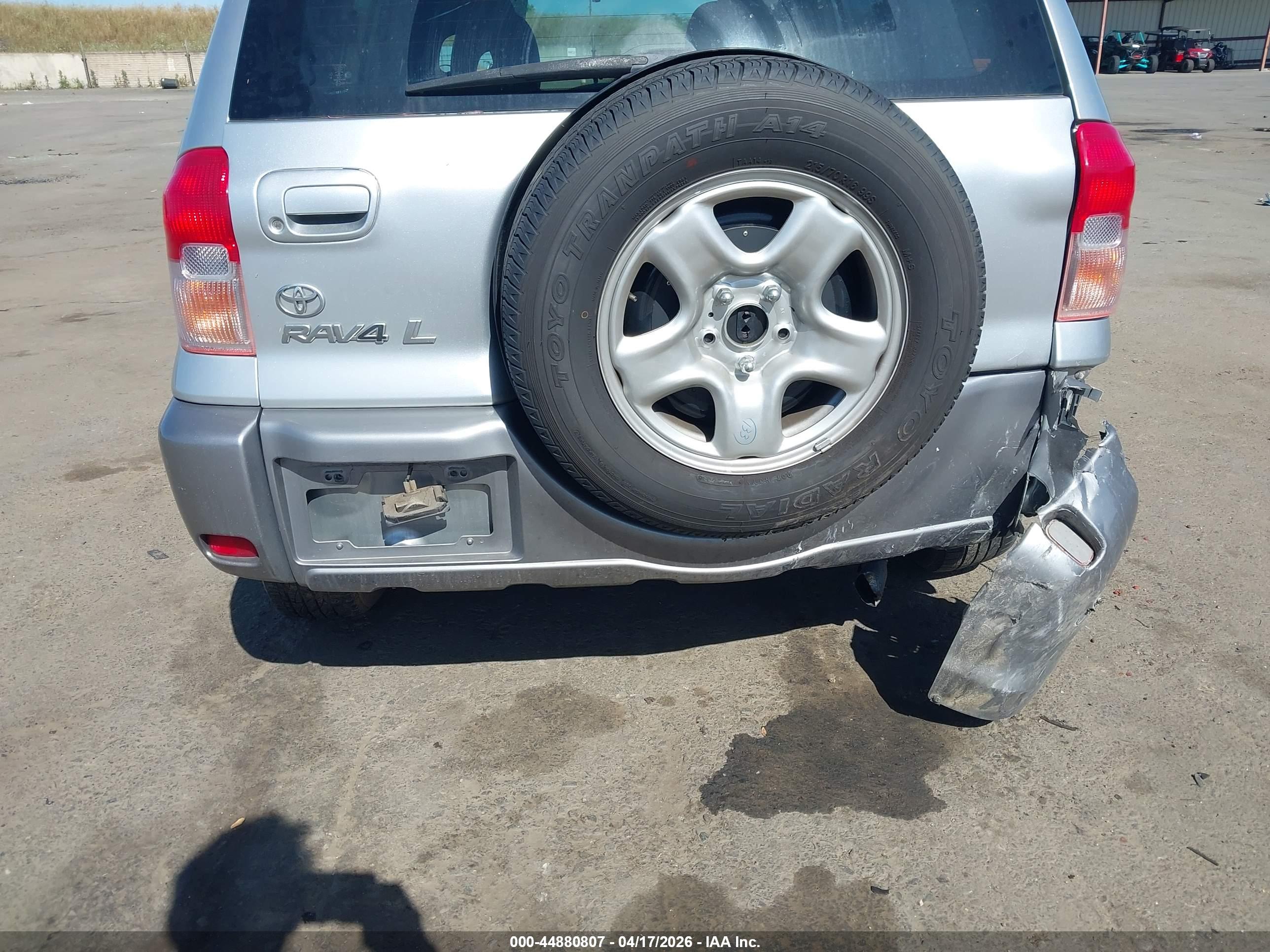 TOYOTA RAV4 image 6
