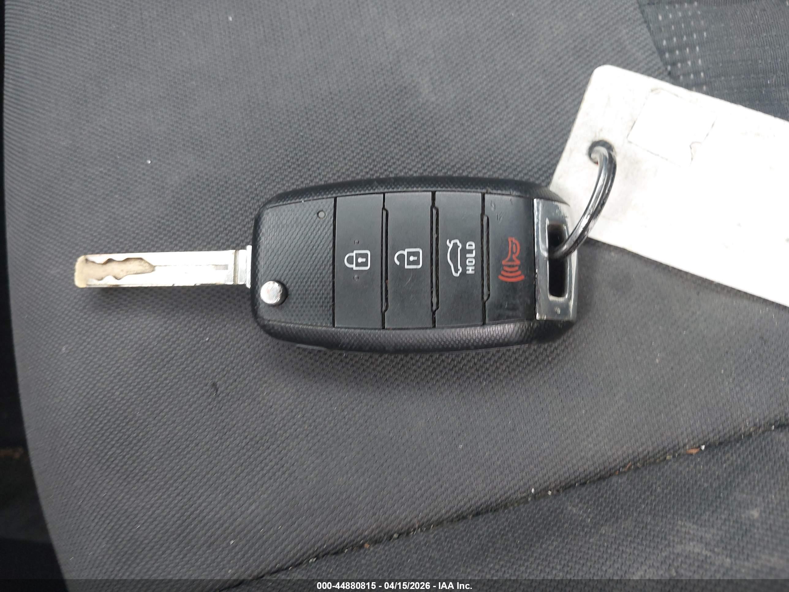 KIA RIO image 11