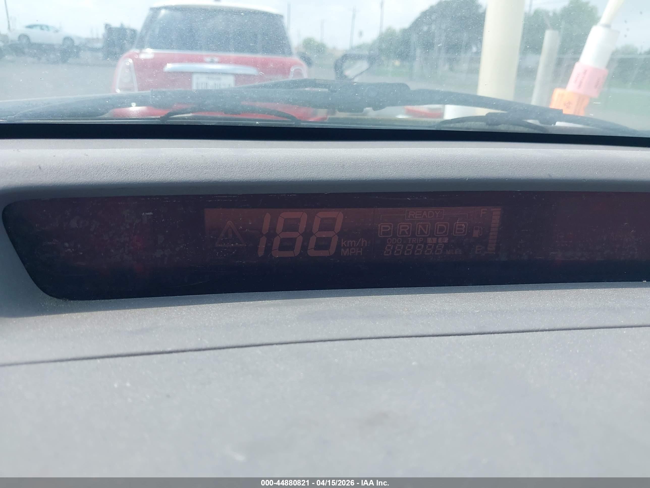 TOYOTA PRIUS image 7