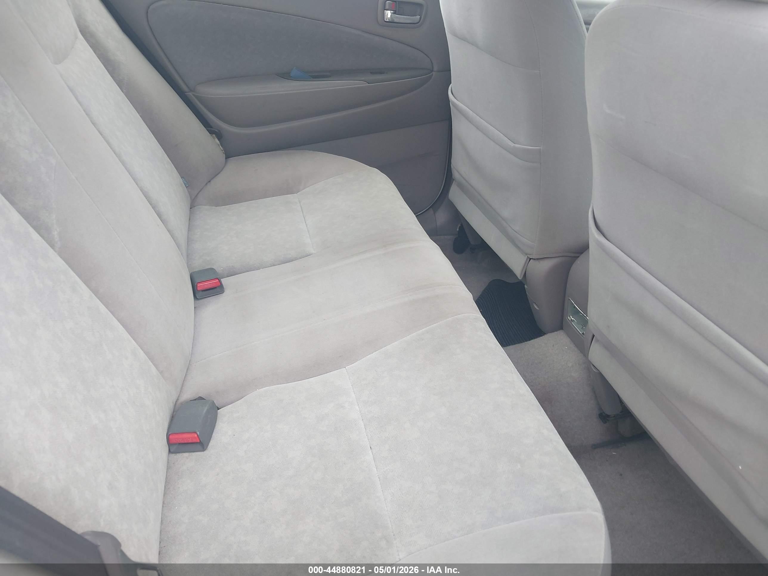 TOYOTA PRIUS image 8