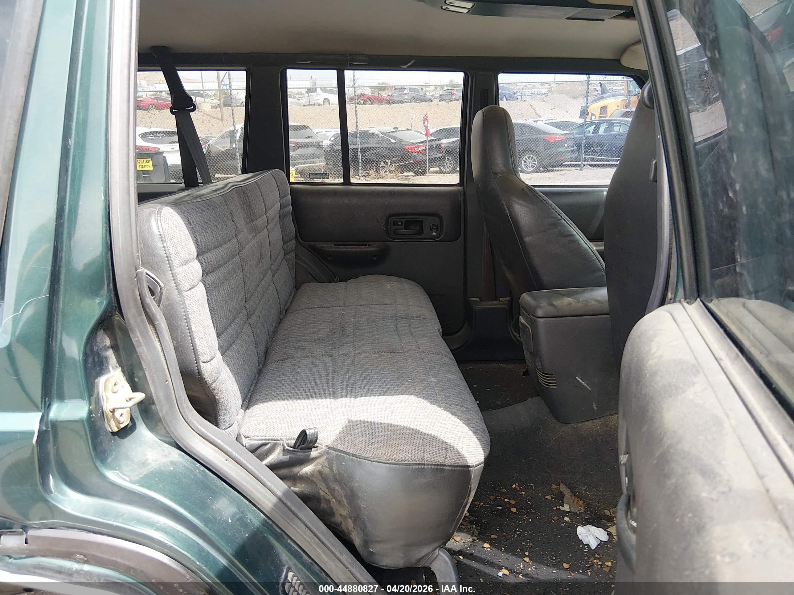 JEEP CHEROKEE image 8