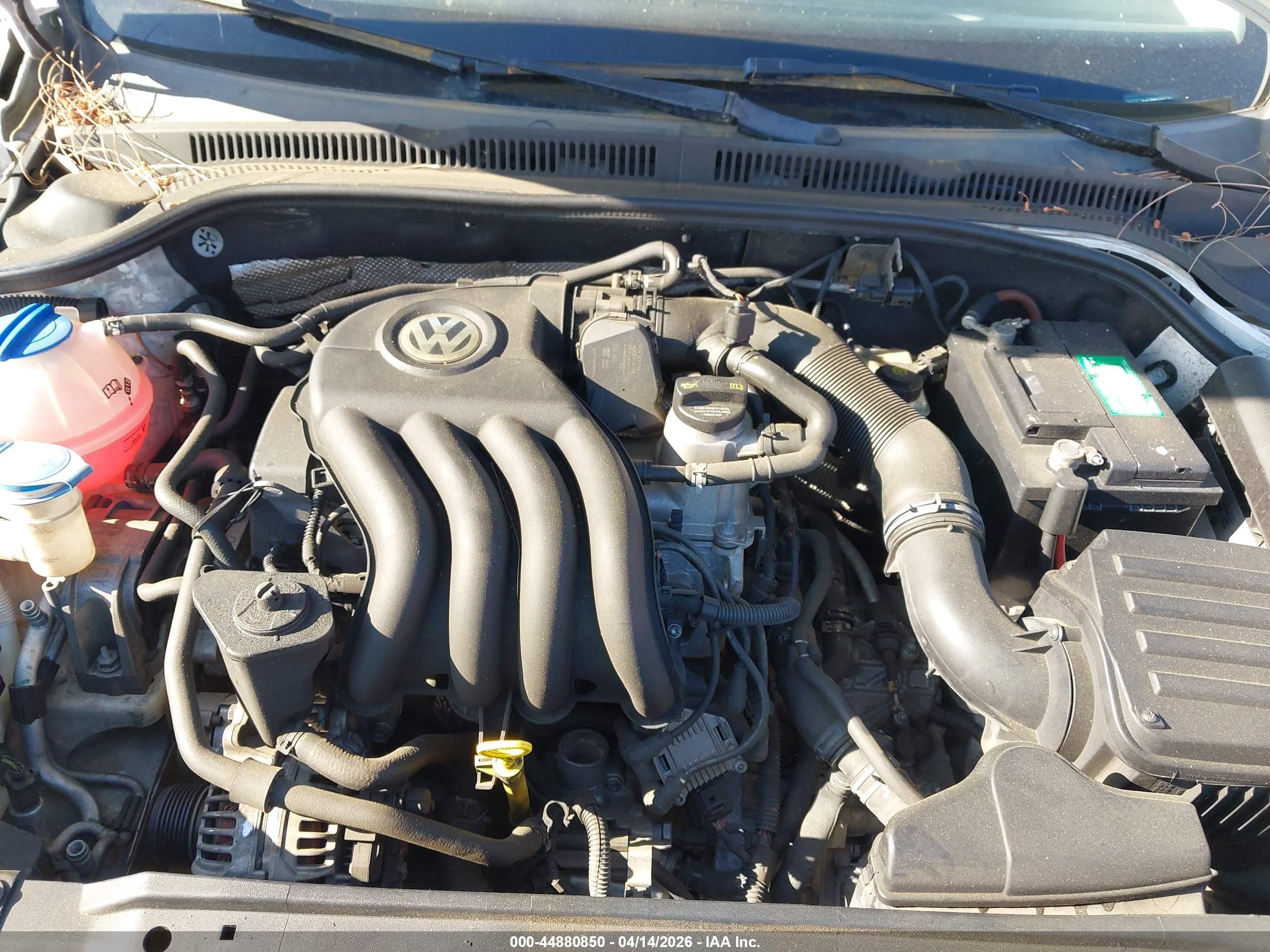VOLKSWAGEN JETTA image 10