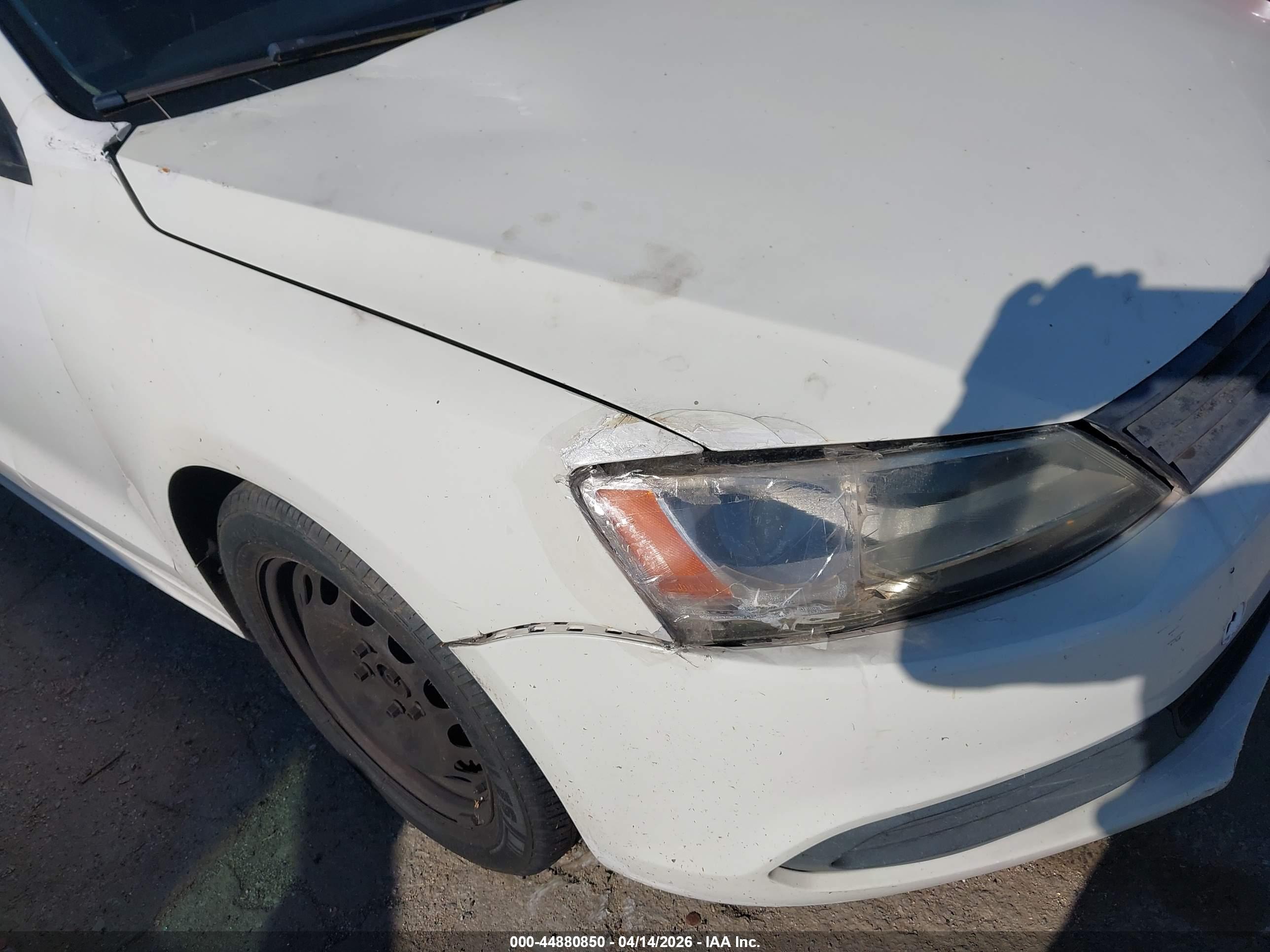 VOLKSWAGEN JETTA image 6