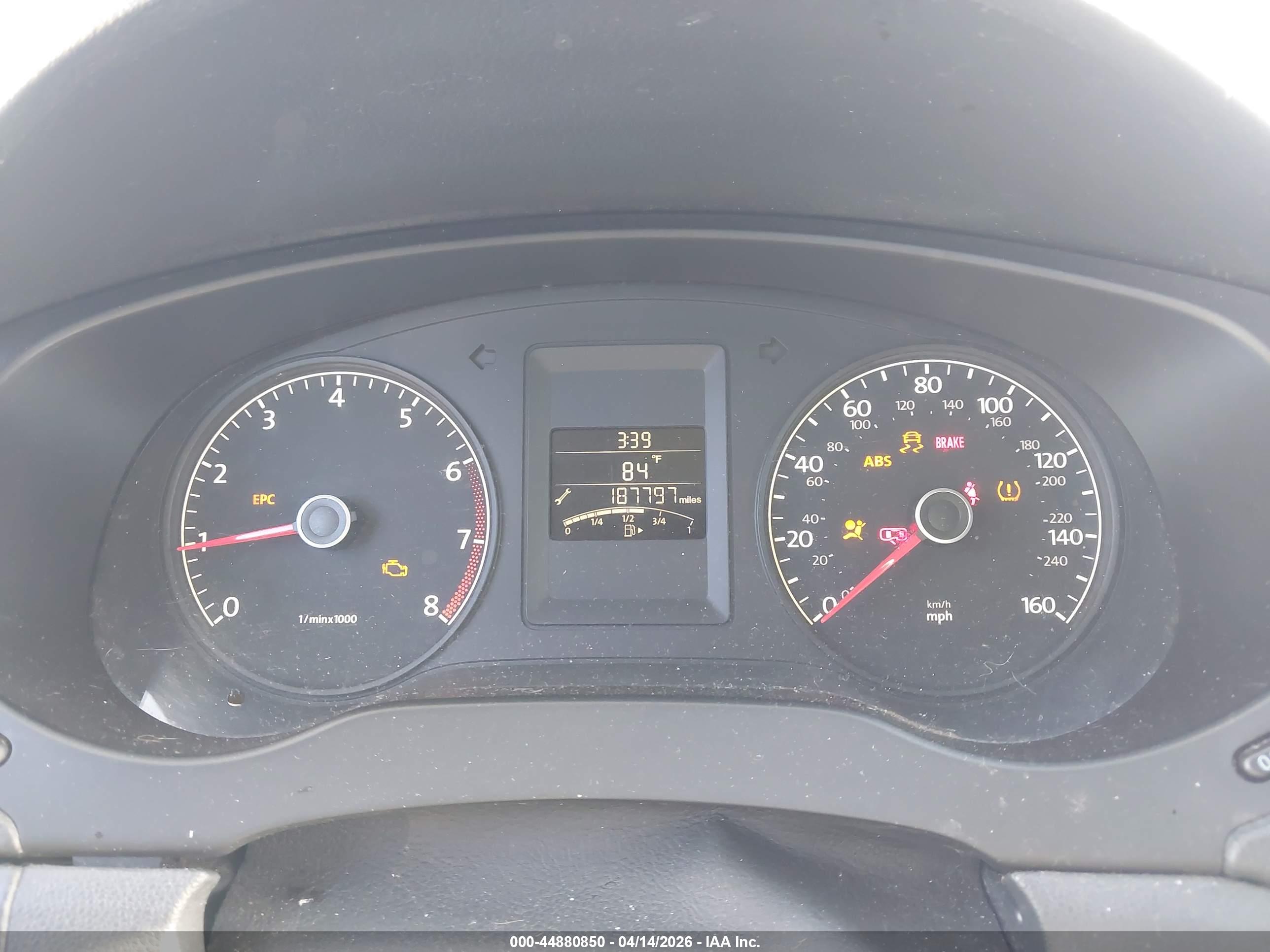 VOLKSWAGEN JETTA image 7