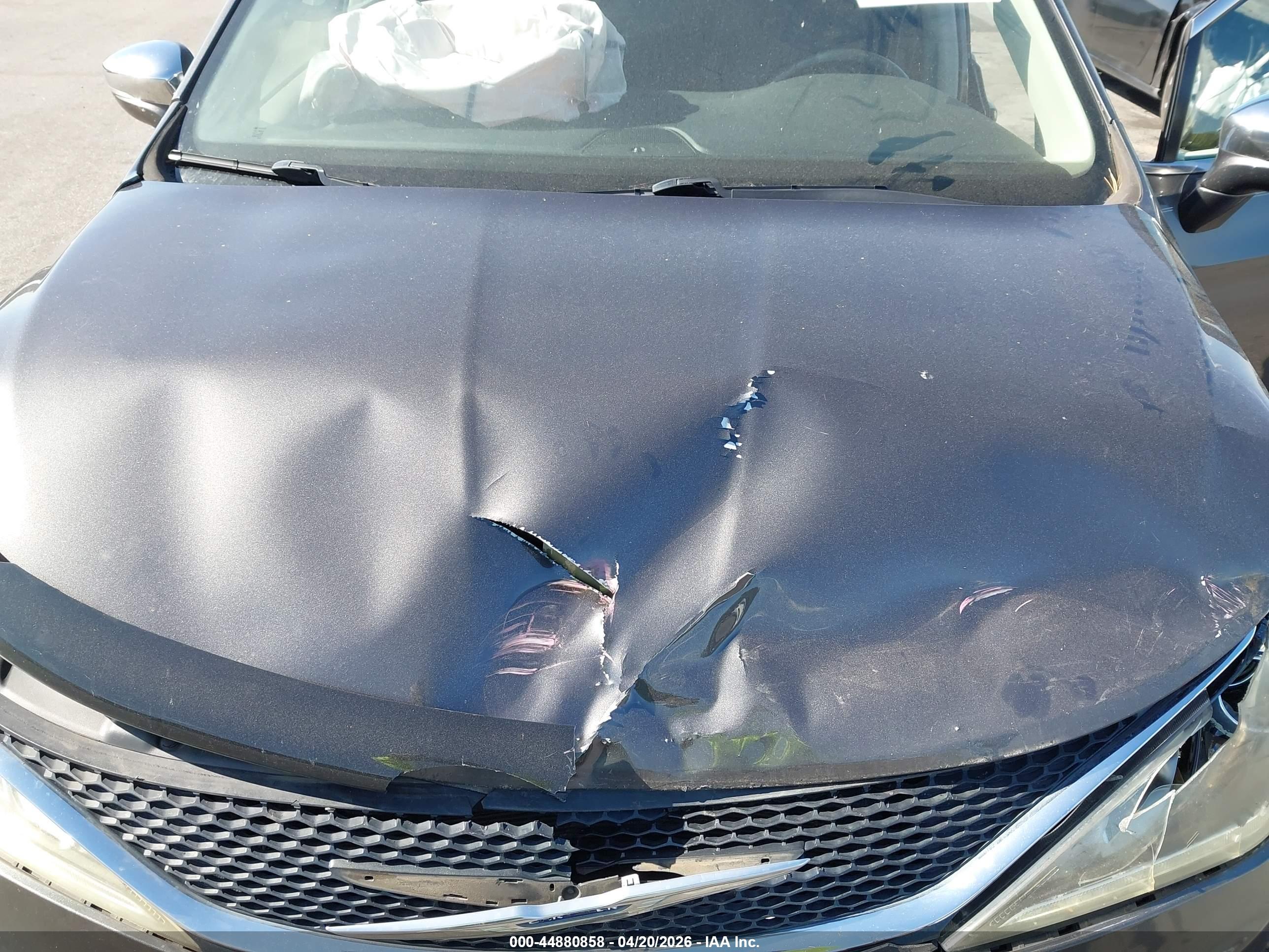 CHRYSLER PACIFICA image 10