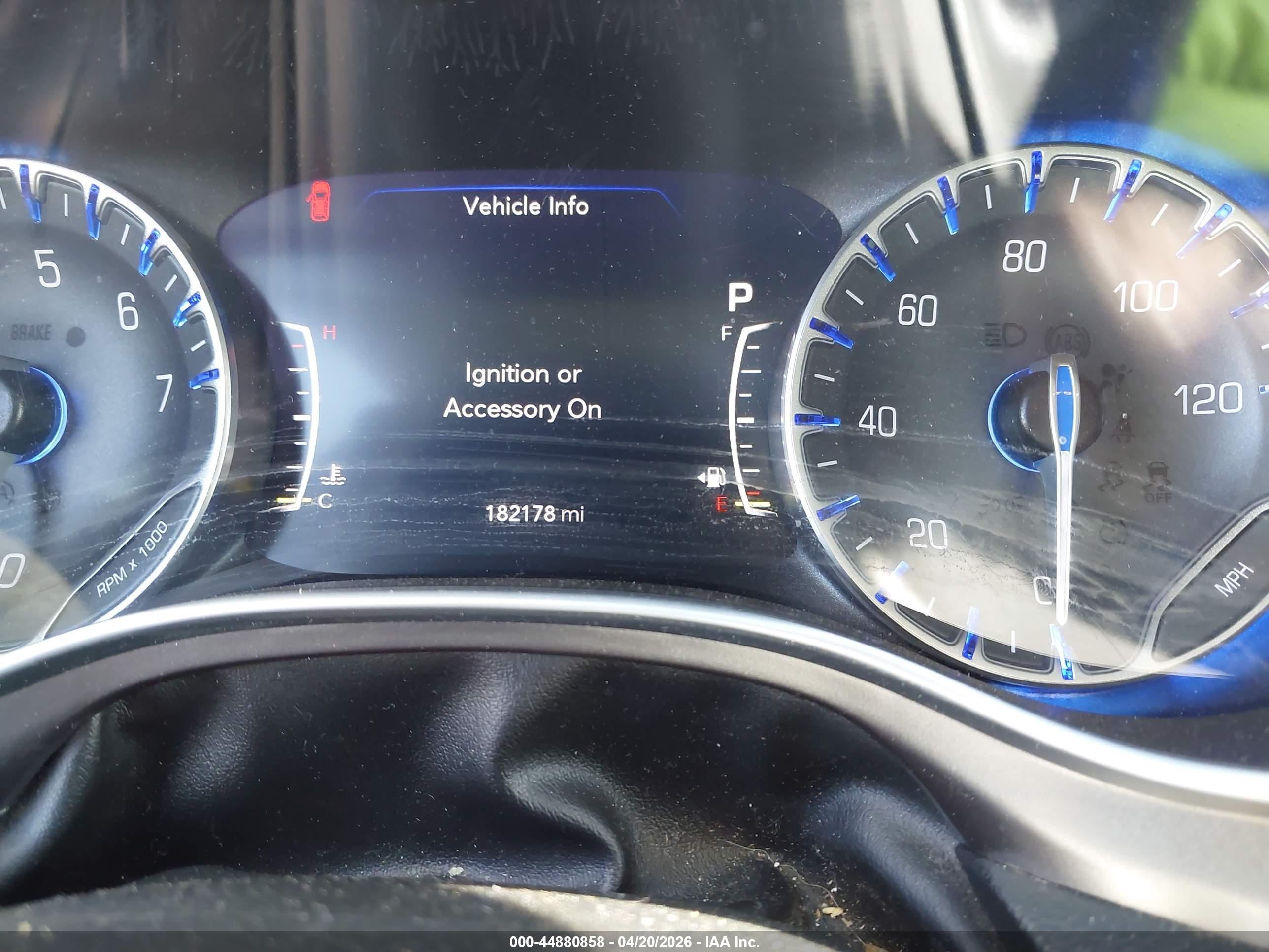 CHRYSLER PACIFICA image 7