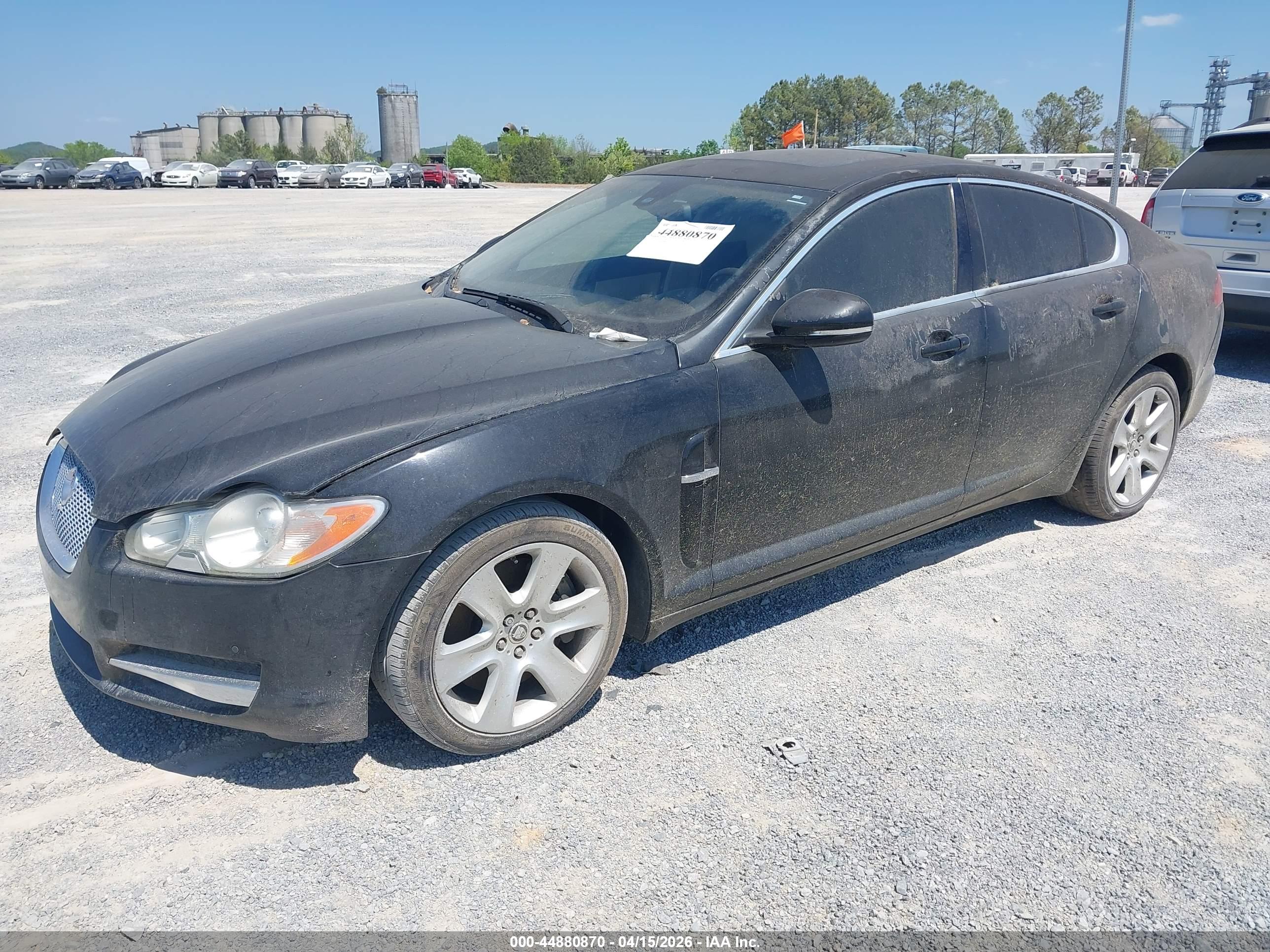 JAGUAR XF image 2