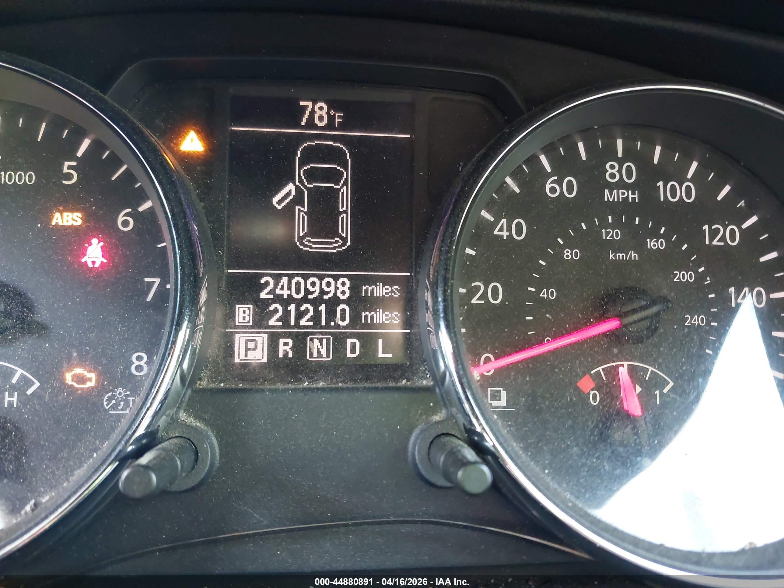 NISSAN ROGUE image 7