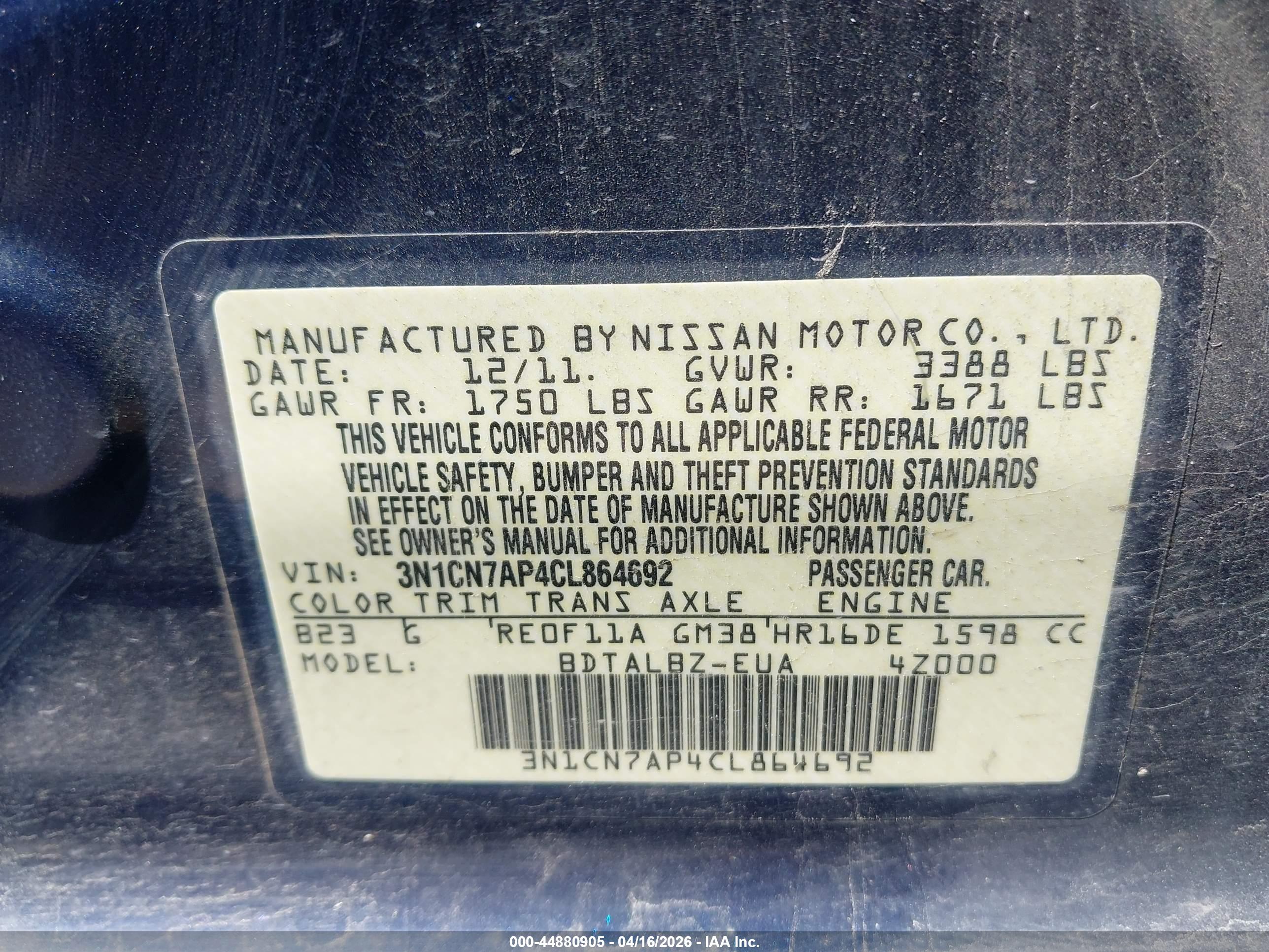 NISSAN VERSA image 9