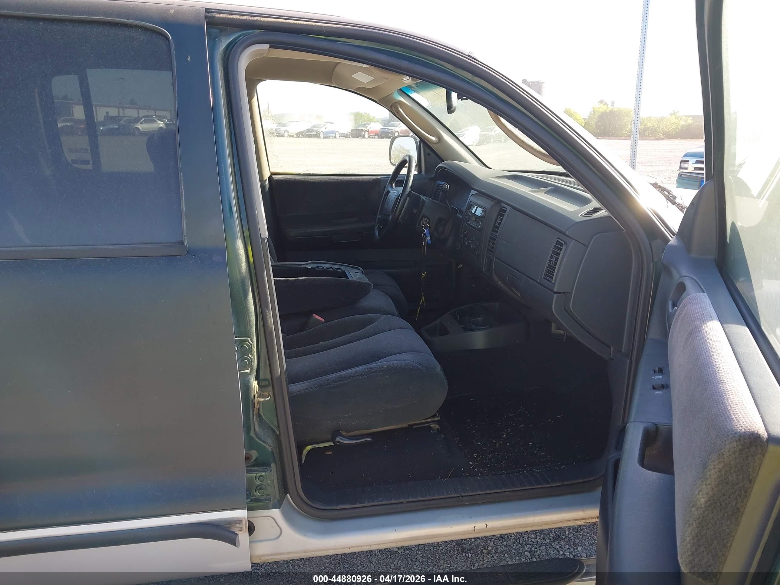 DODGE DAKOTA image 5