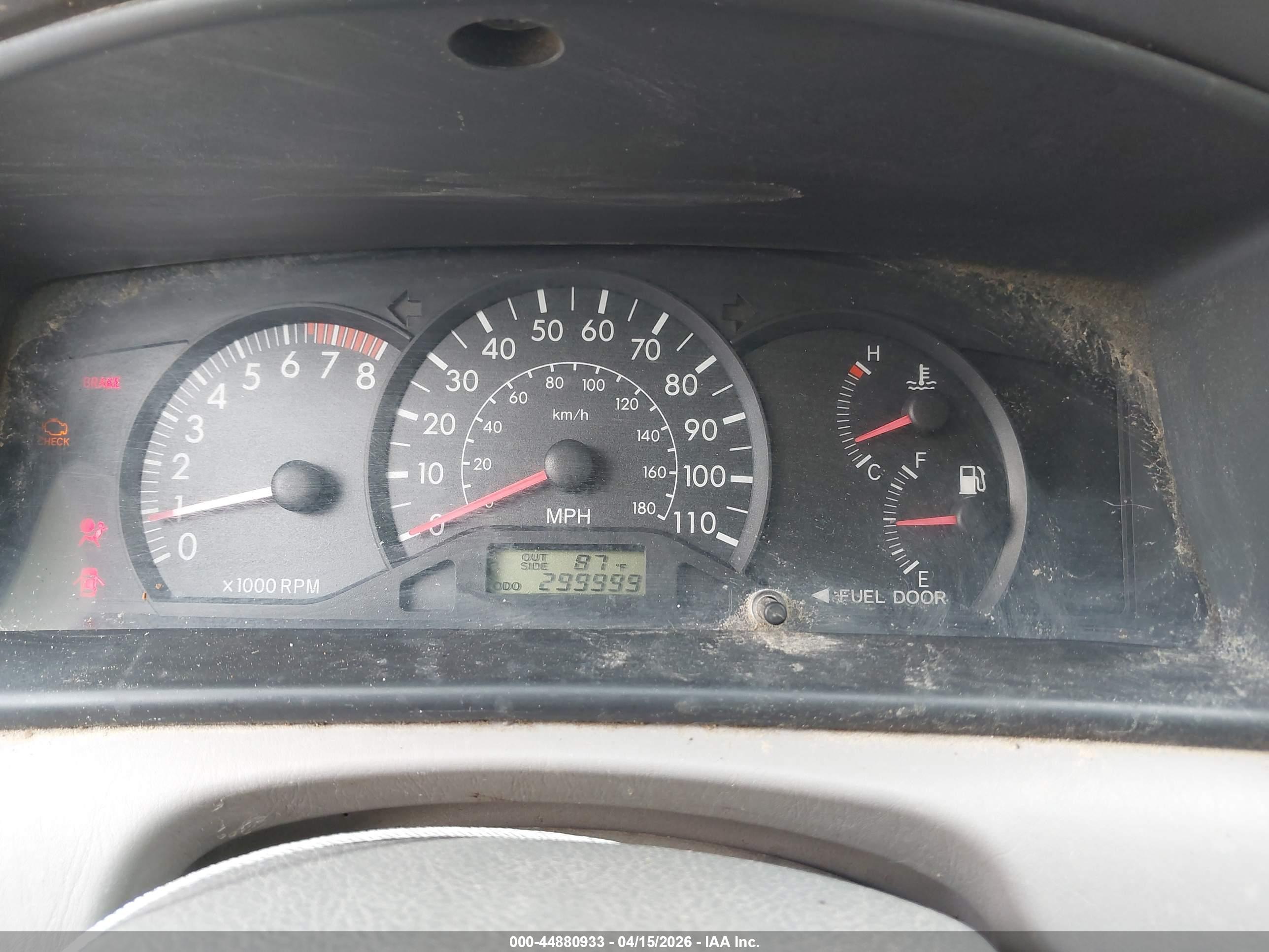 TOYOTA COROLLA image 7