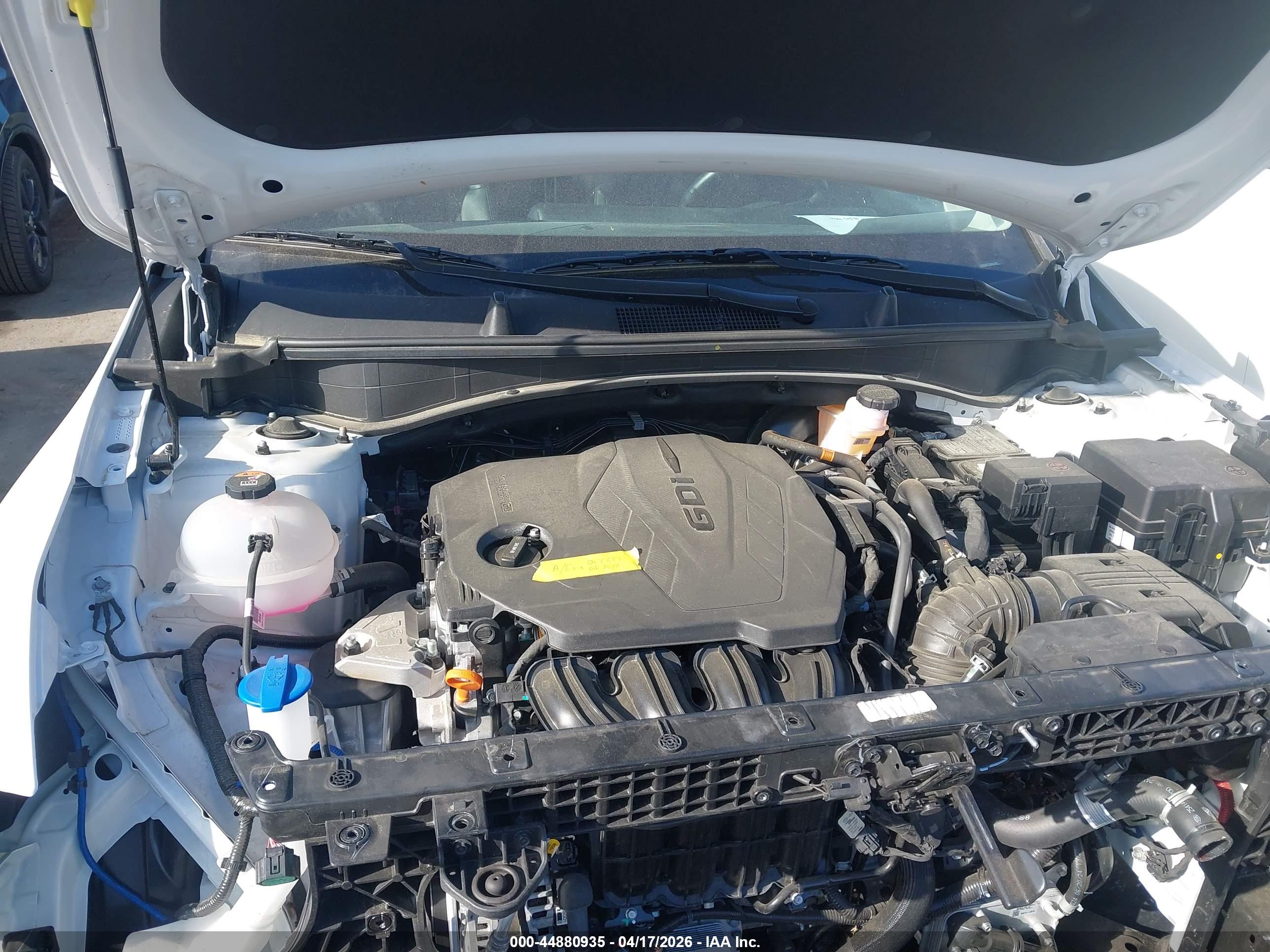 KIA SPORTAGE image 10